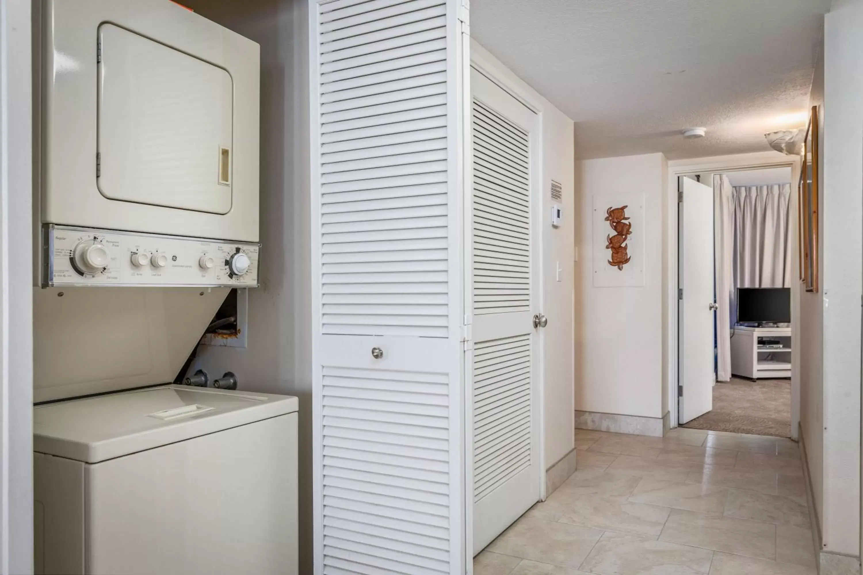 washing machine, Bathroom in Aston Kona By The Sea