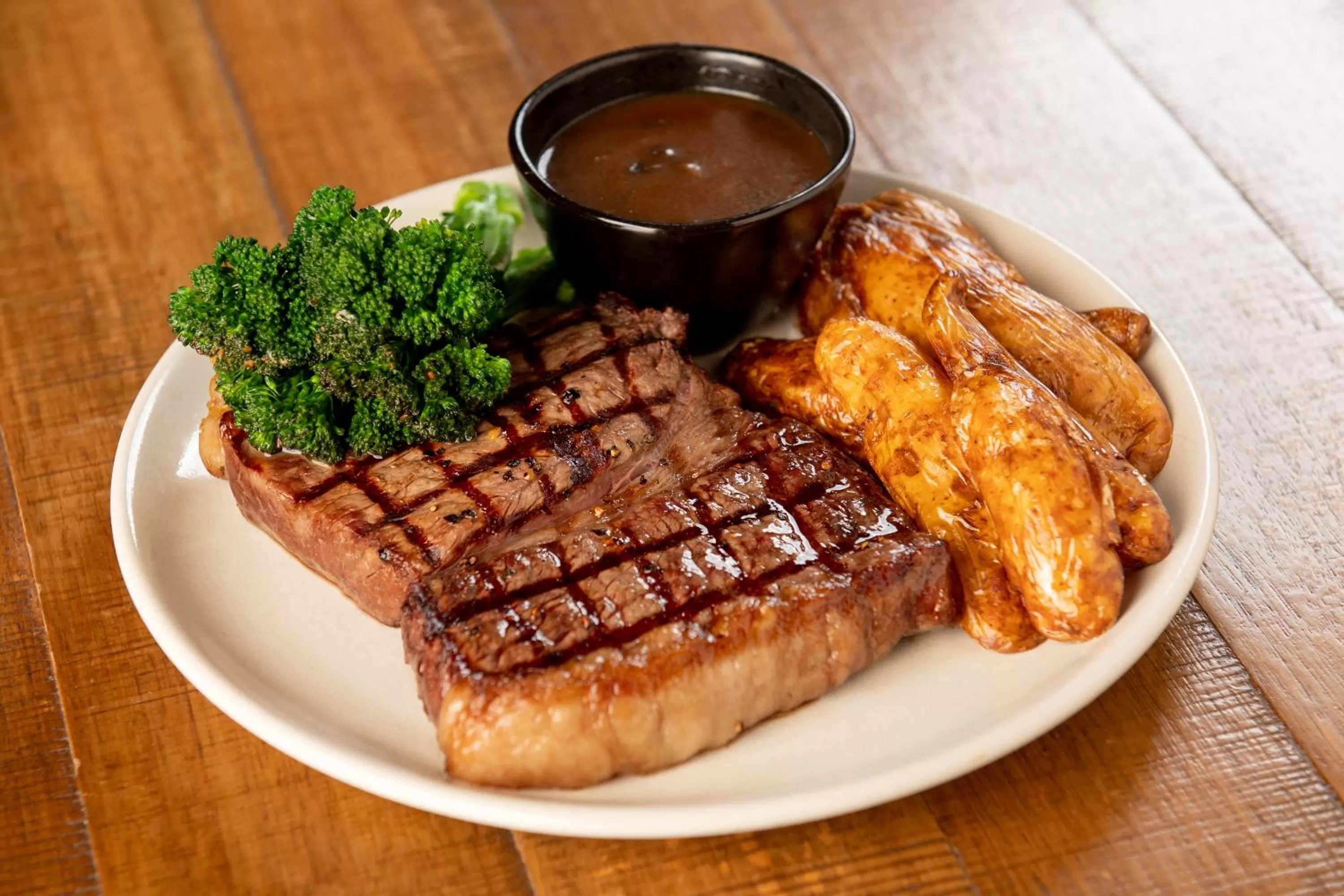 Restaurant/places to eat, Food in John Pirie Motor Inn