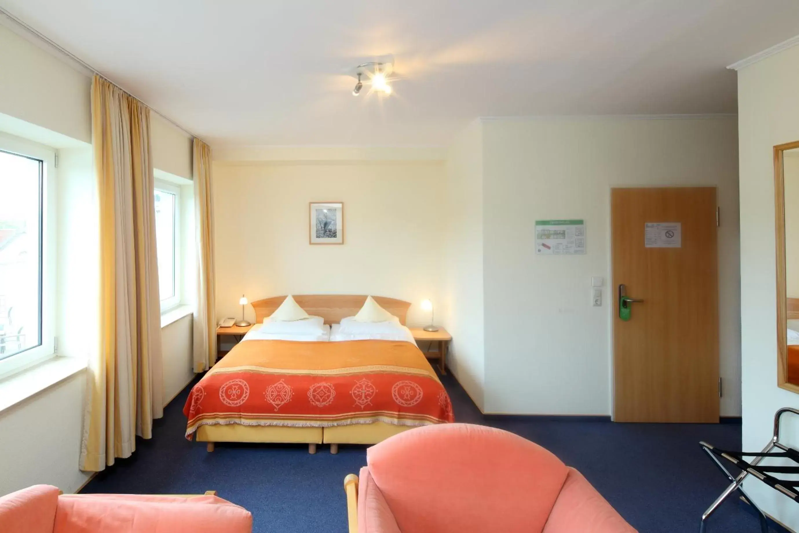 Photo of the whole room, Bed in Hotel Am Segelhafen