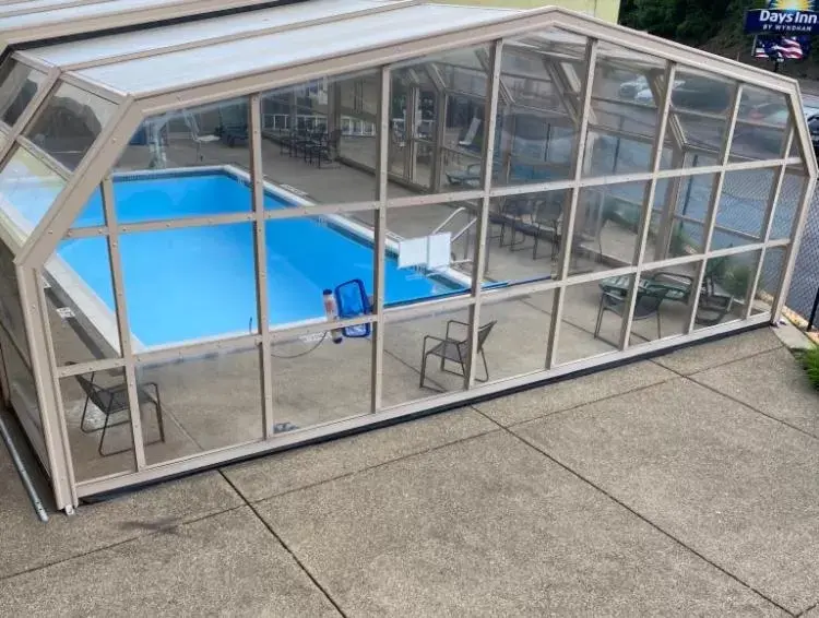 Swimming pool in Days Inn by Wyndham Pittsburgh Swimming pool in Days Inn by Wyndham Pittsburgh