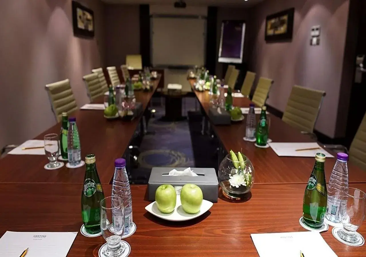 Meeting/conference room in Novotel Suites Riyadh Olaya