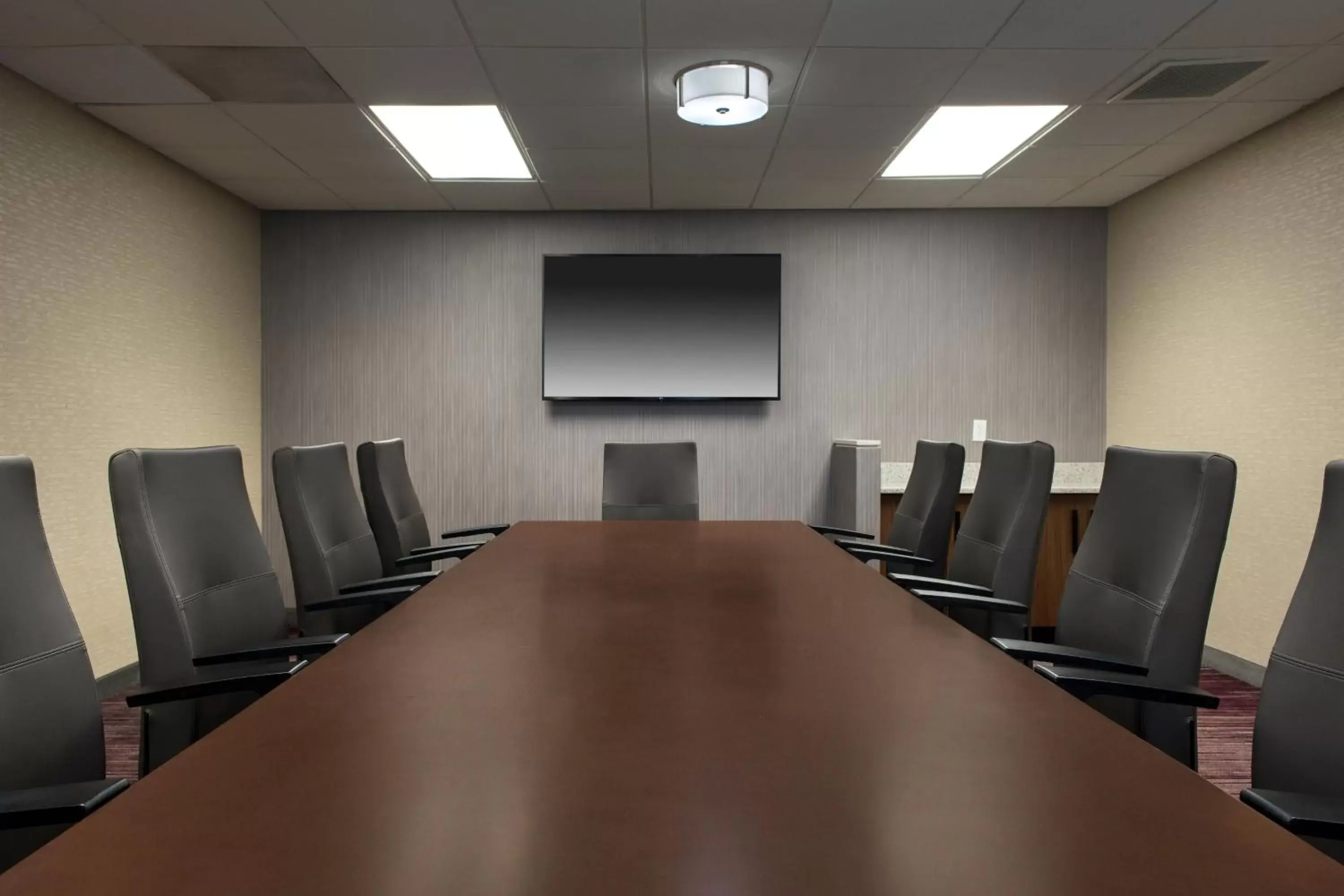 Meeting/conference room in Courtyard by Marriott Lincroft Red Bank