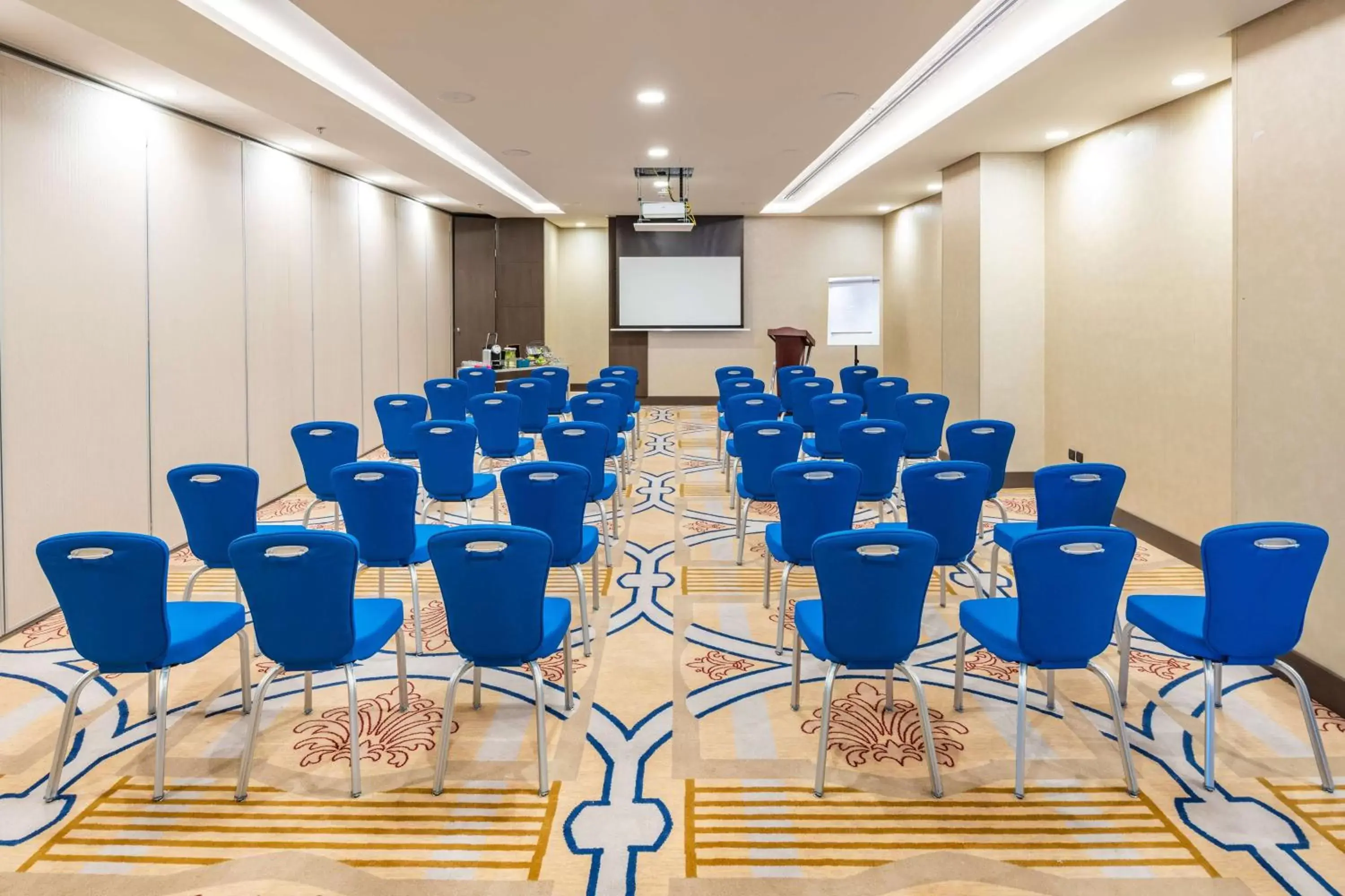 Meeting/conference room in Radisson Blu Hotel, Jeddah Corniche