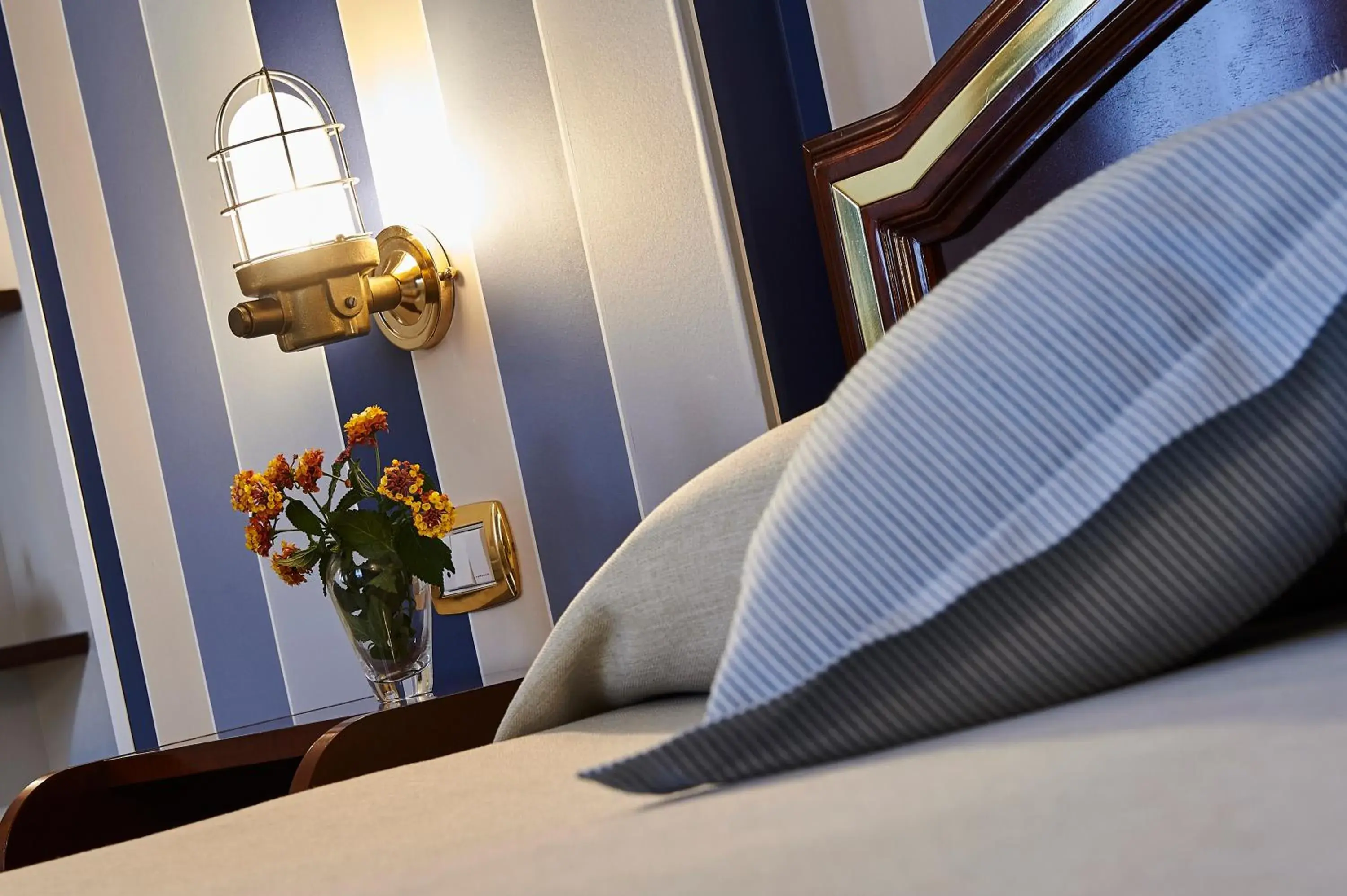 Bed in Corte Di Nettuno - CDSHotels