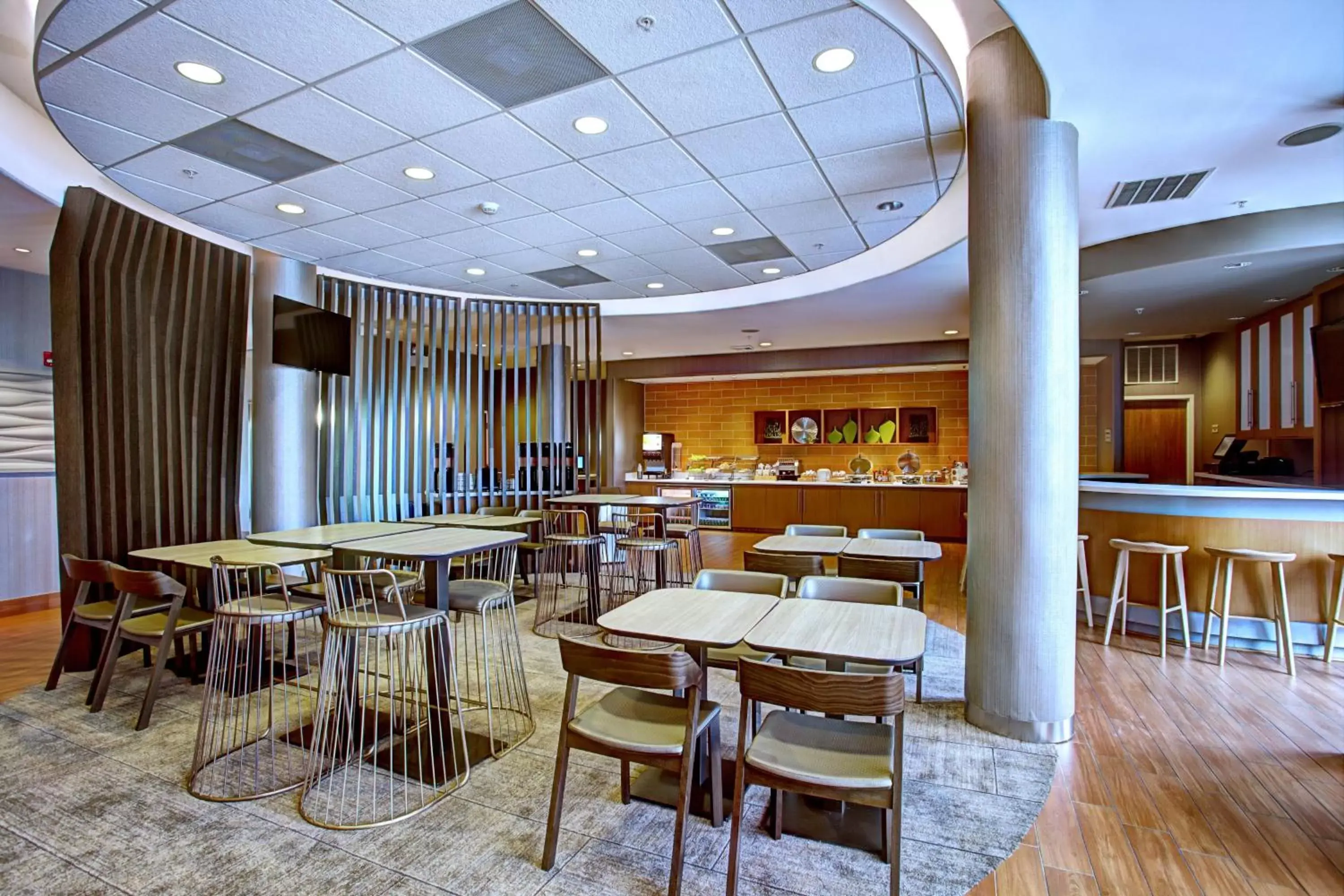 Lobby or reception, Restaurant/Places to Eat in SpringHill Suites Harrisburg Hershey