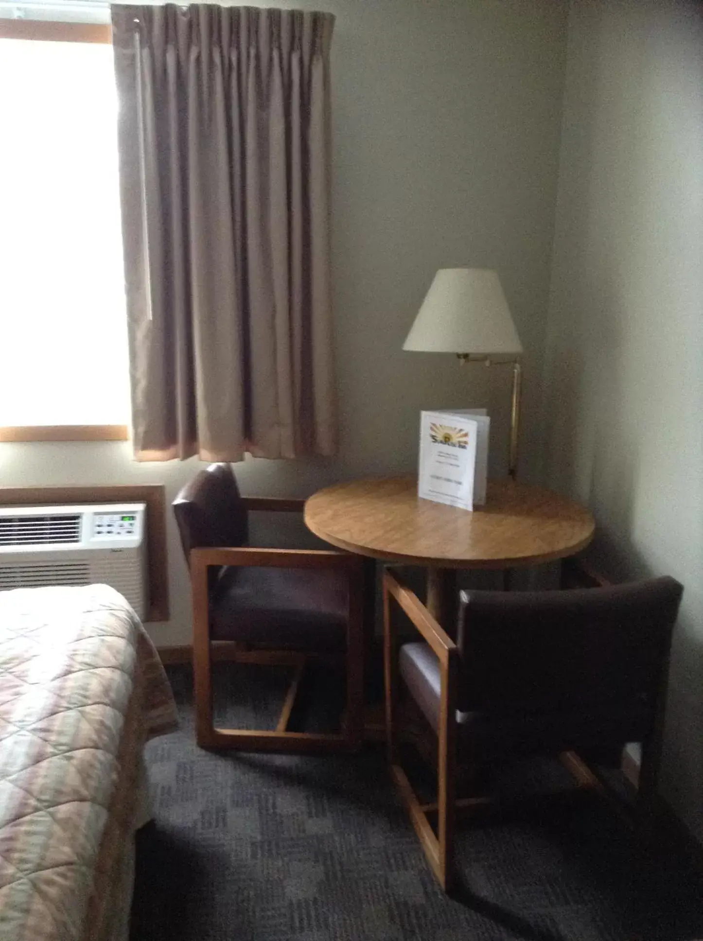 Bedroom, Seating Area in SunRise Inn Hotel
