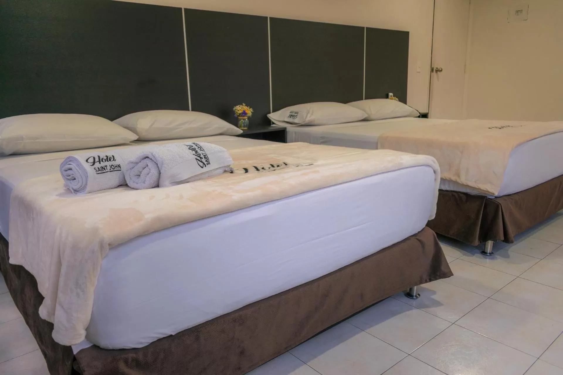 Bed in Hotel Saint John