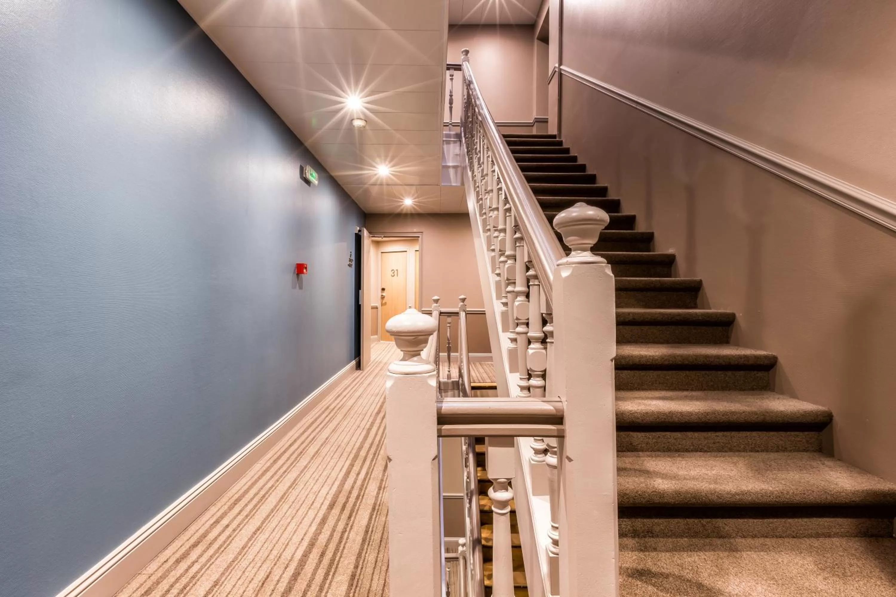 Decorative detail in Paris d'Issy Hôtel Porte de Versailles