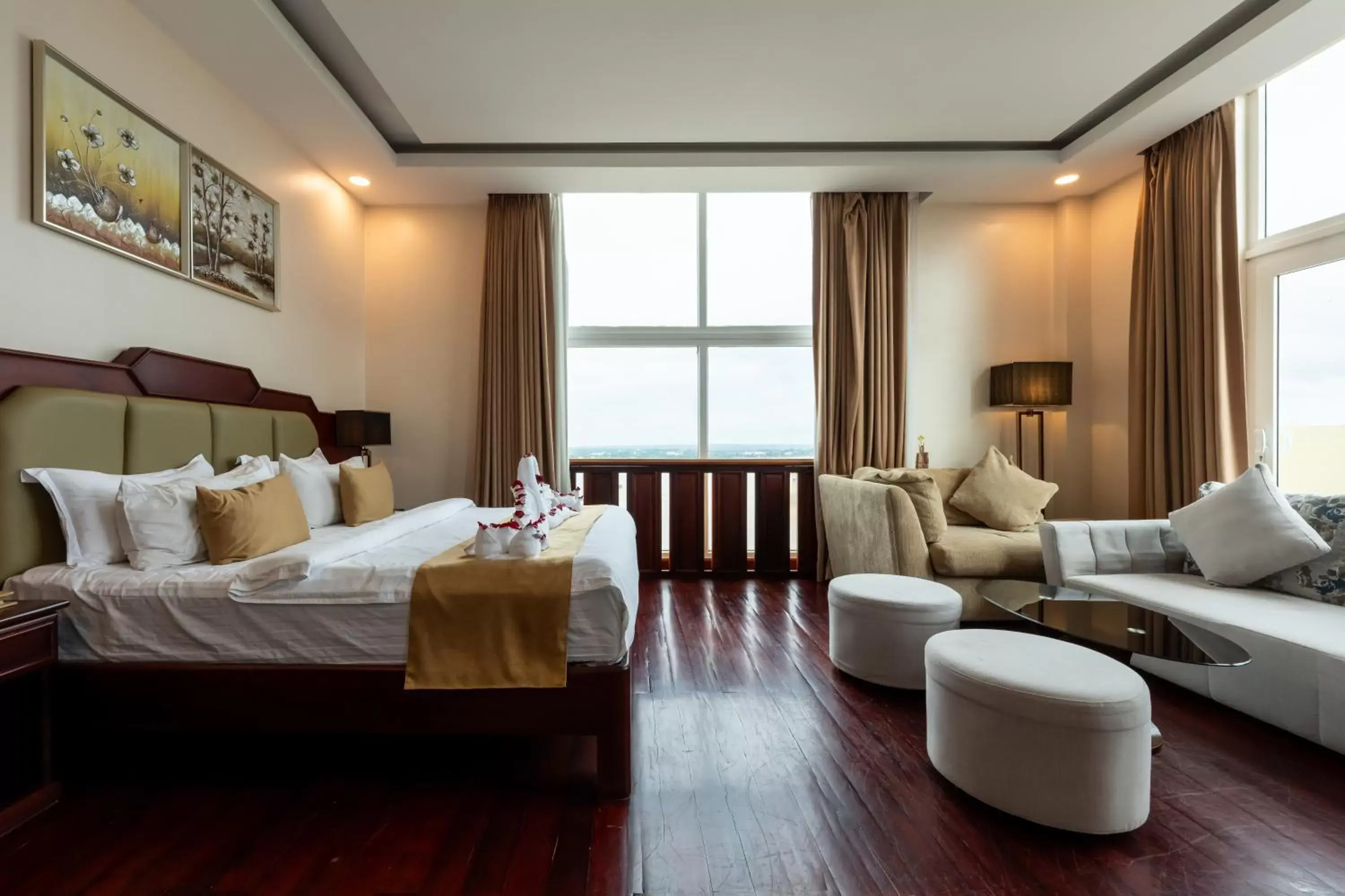 Bedroom in Lbn Asian Hotel