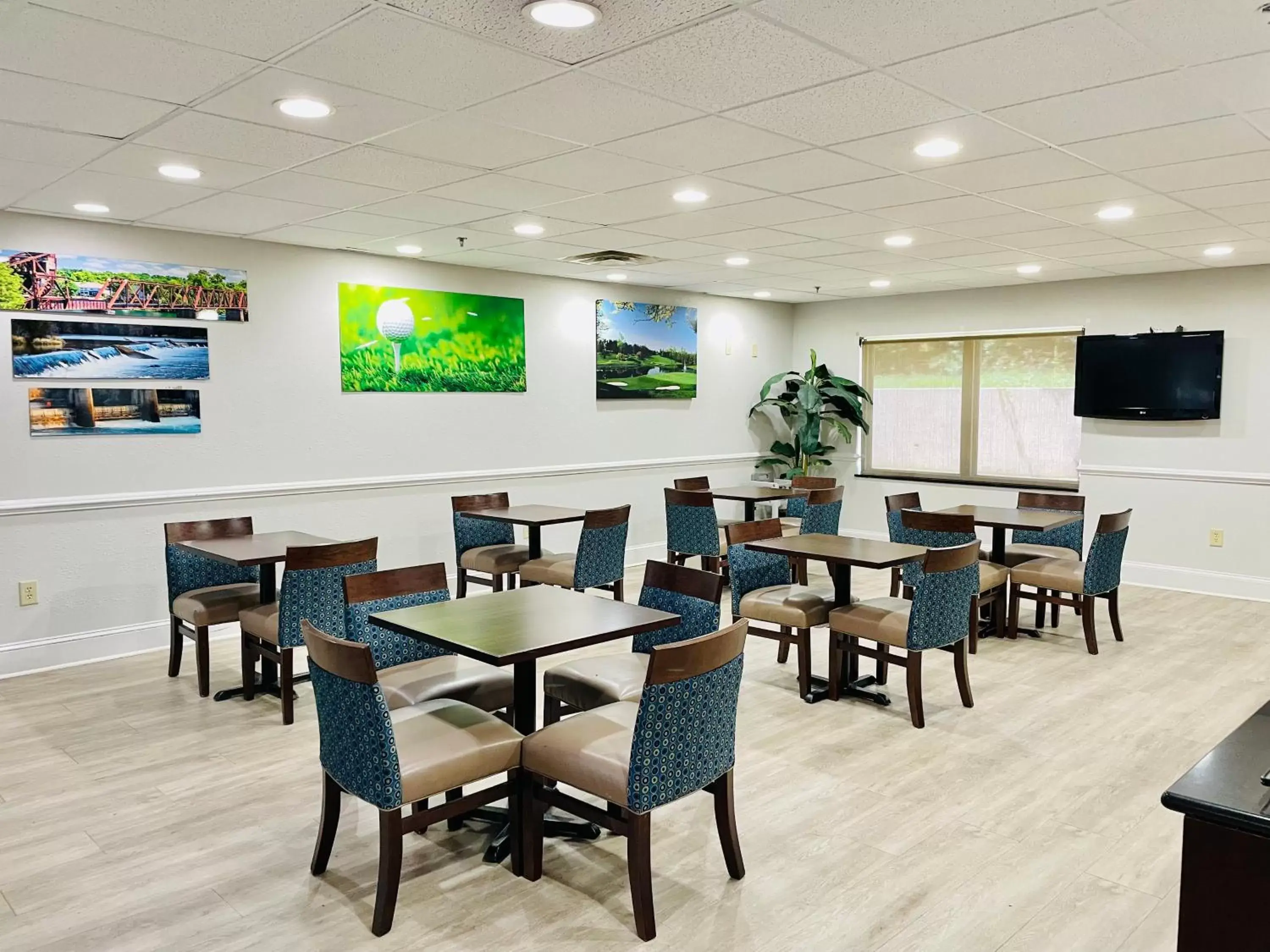 Dining area, Restaurant/Places to Eat in Comfort Inn & Suites Gordon HWY