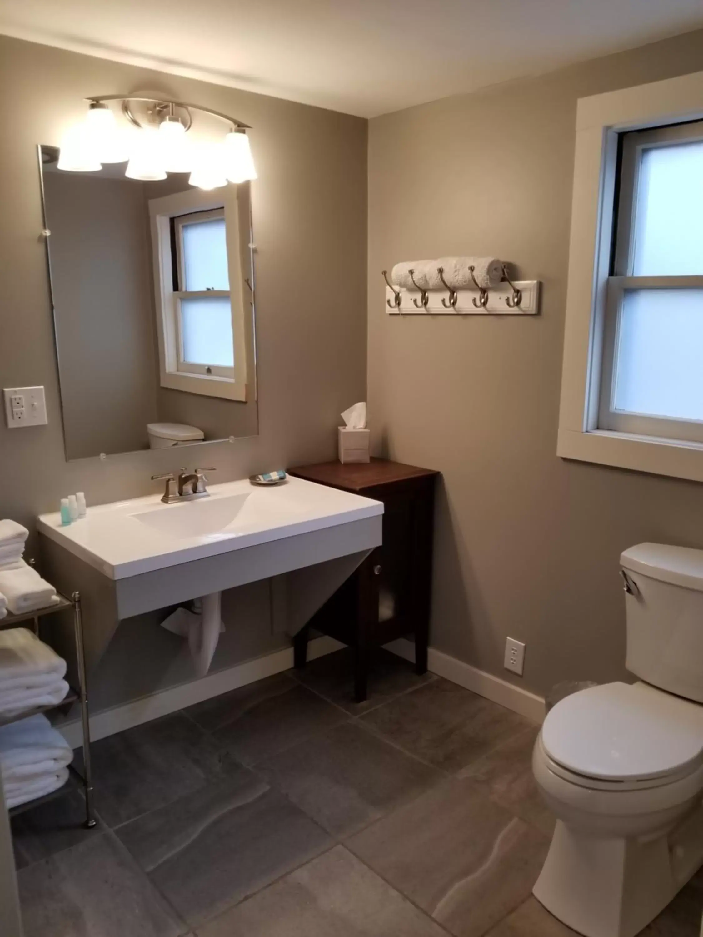 Bathroom in China Creek Cottages