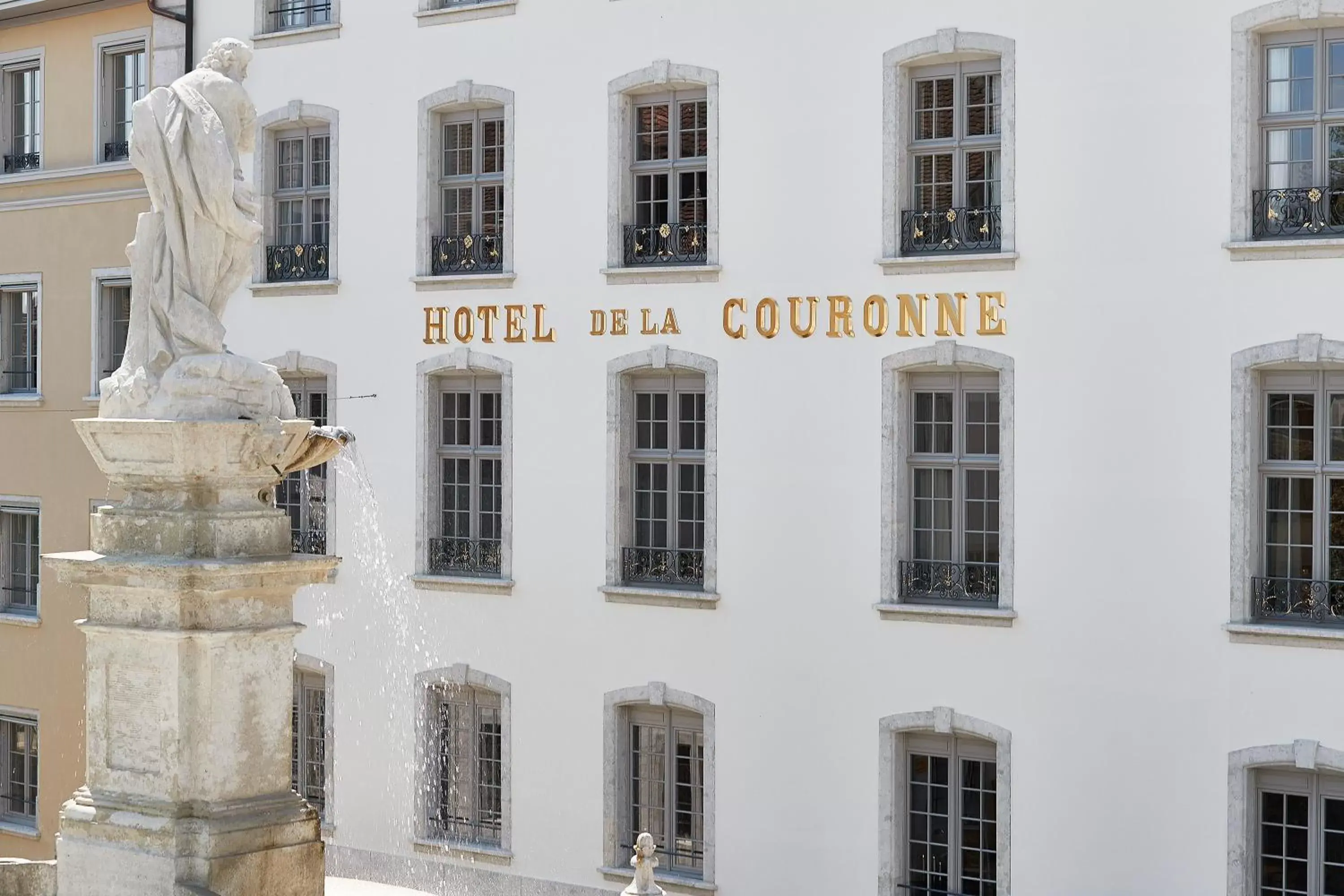 Property Building in Boutique Hotel La Couronne