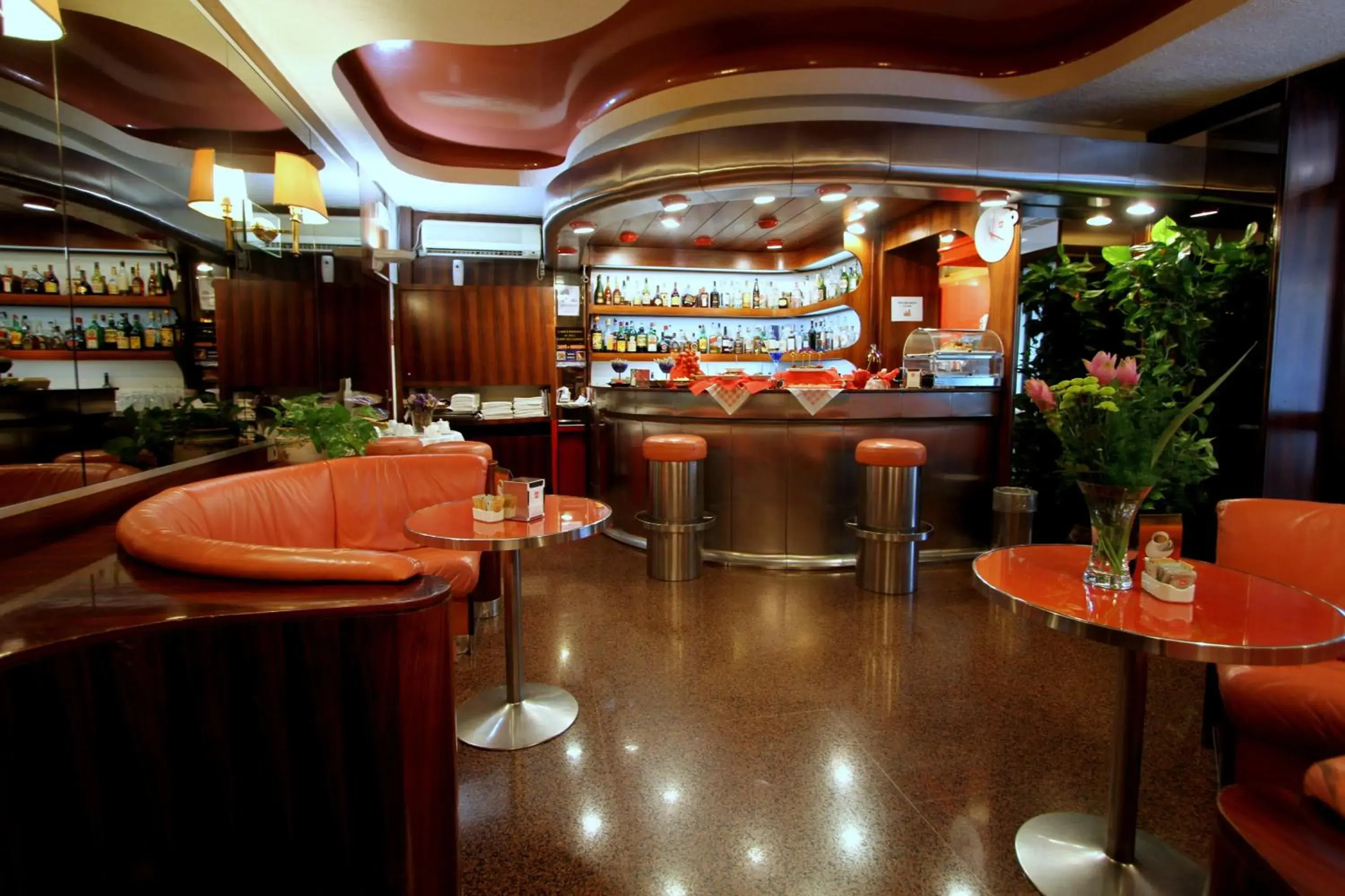 Lounge or bar, Lounge/Bar in Hotel Cicolella