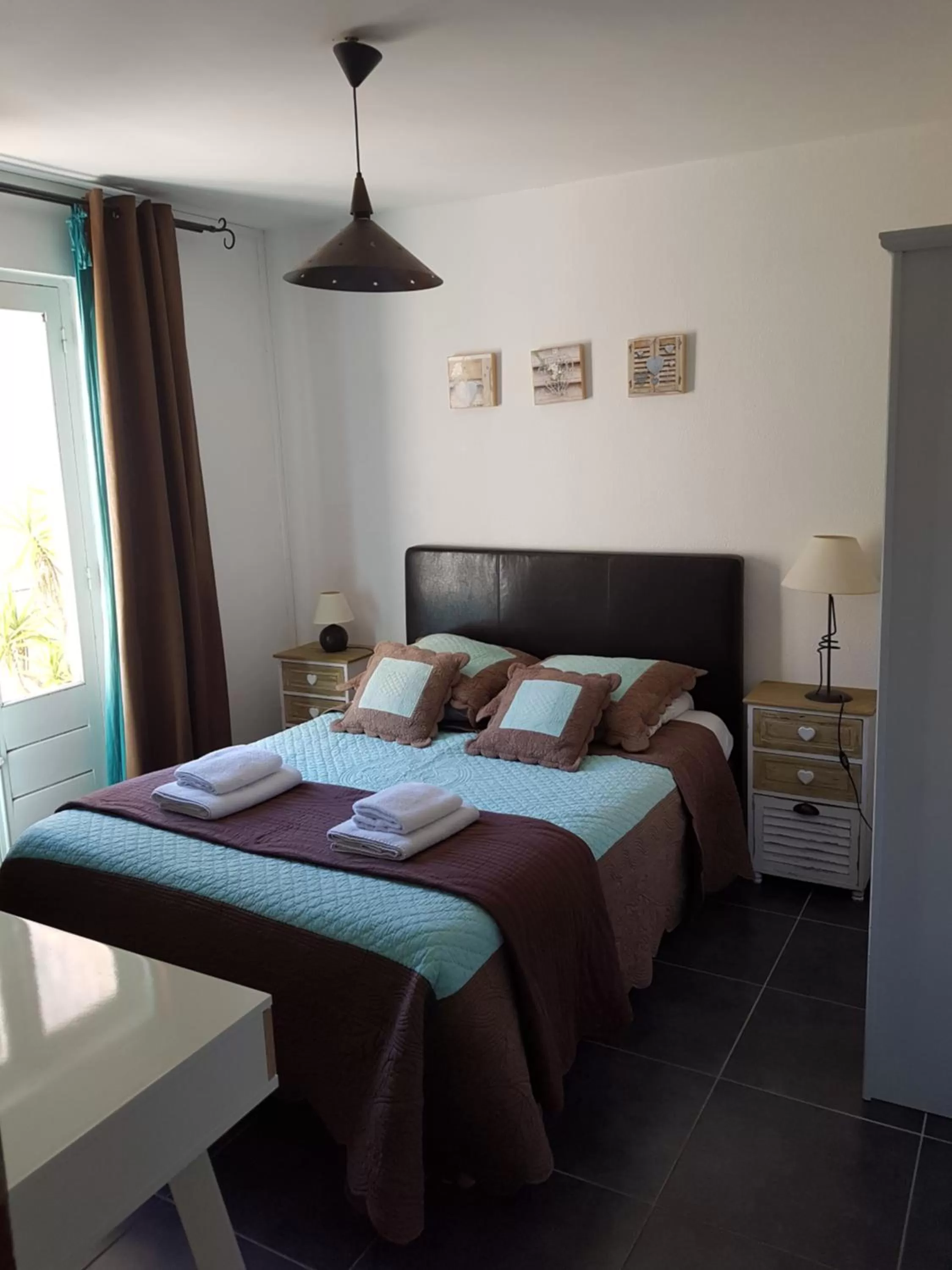 Photo of the whole room, Bed in Hôtel Restaurant Le Provençal