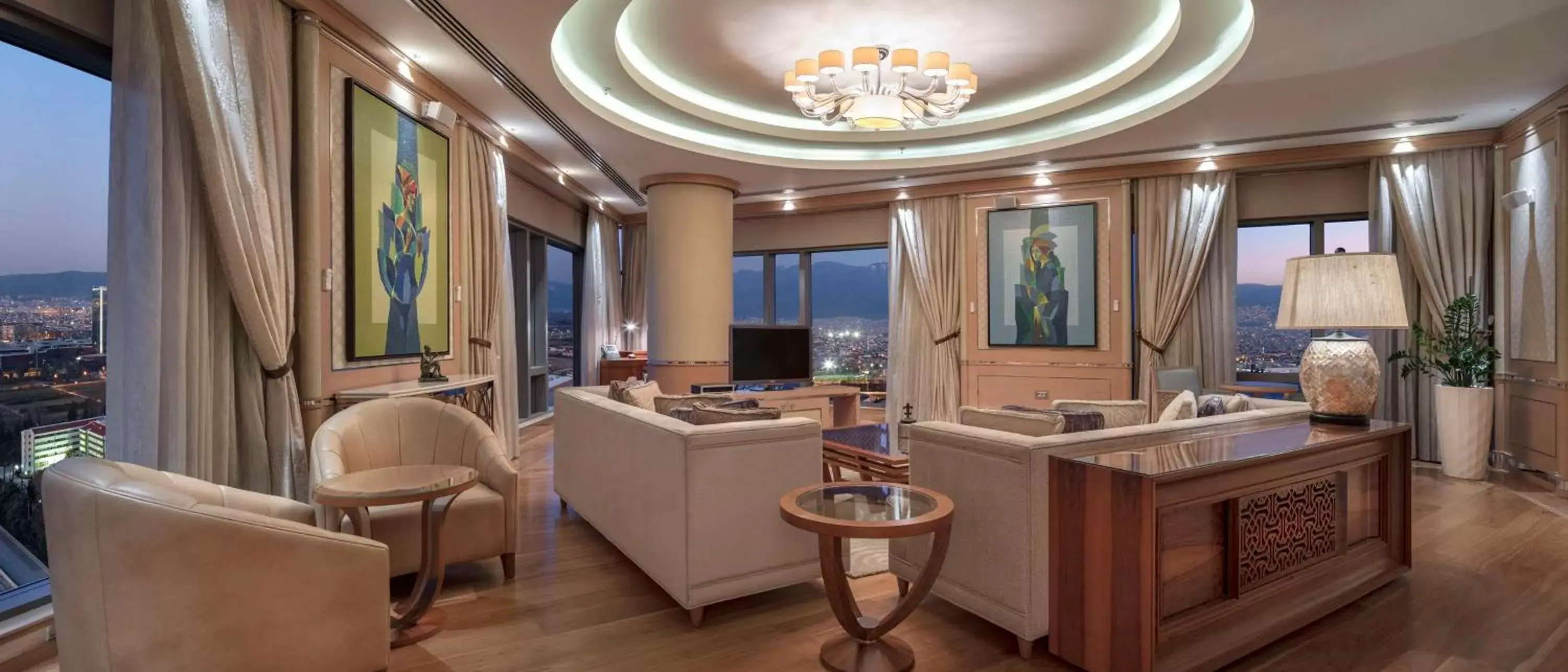 Living room in Hilton Bursa Convention Center & Spa