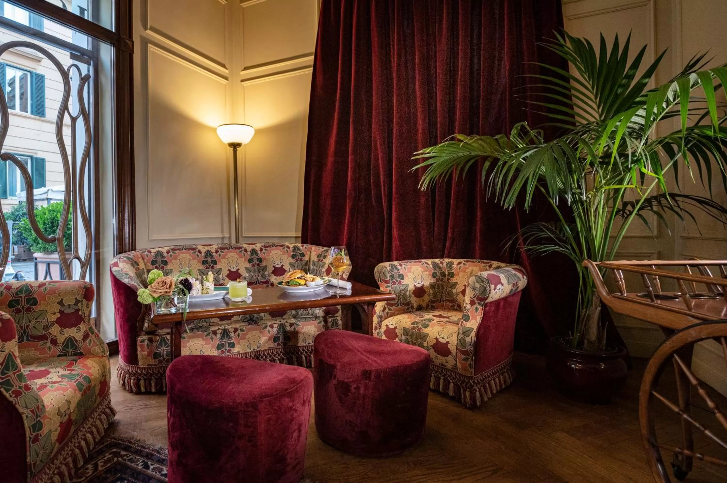 Lounge or bar in Hotel Locarno