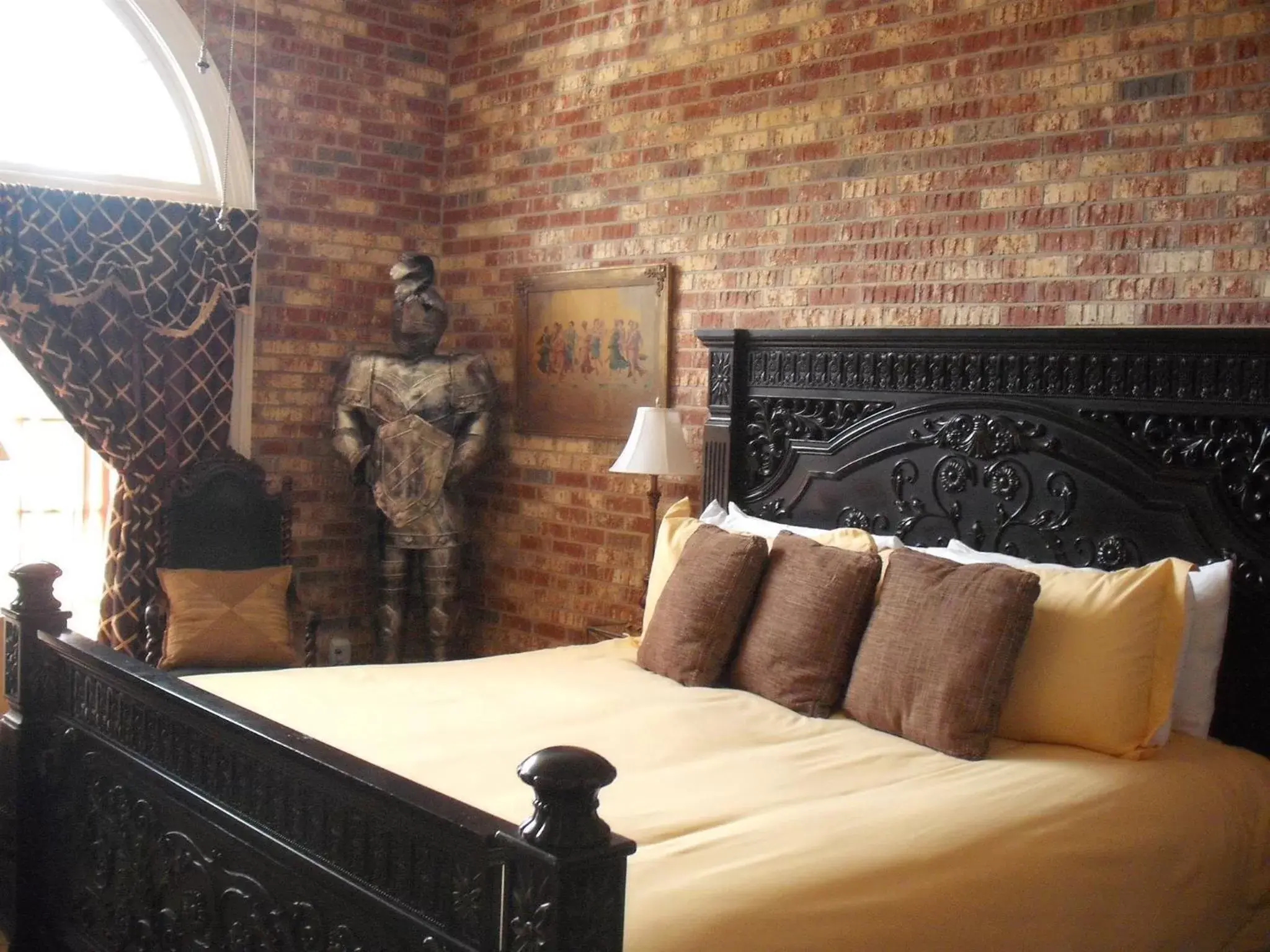 Bed in Old Brick Inn