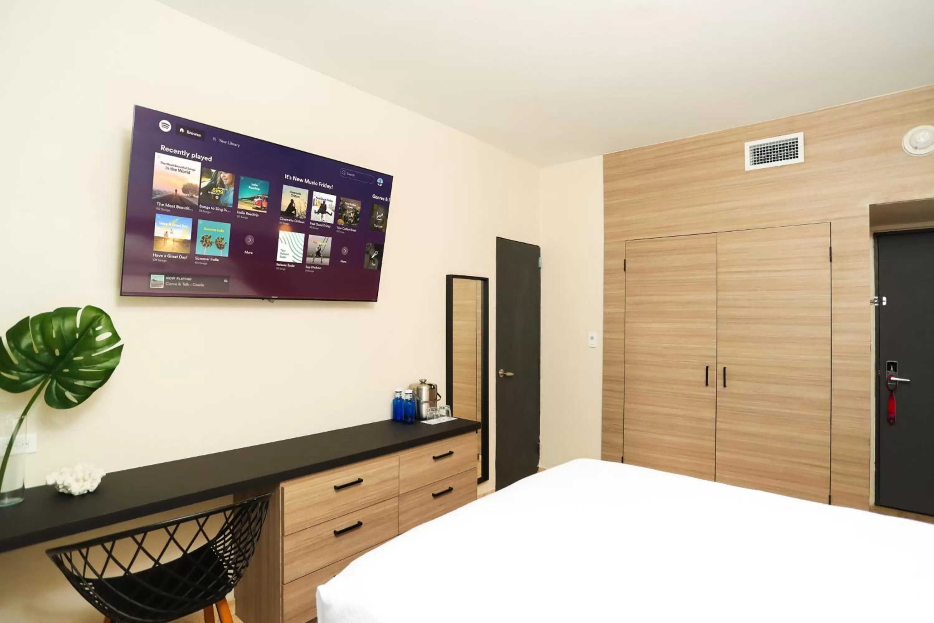 Photo of the whole room, Bed in The Tryst Beachfront Hotel