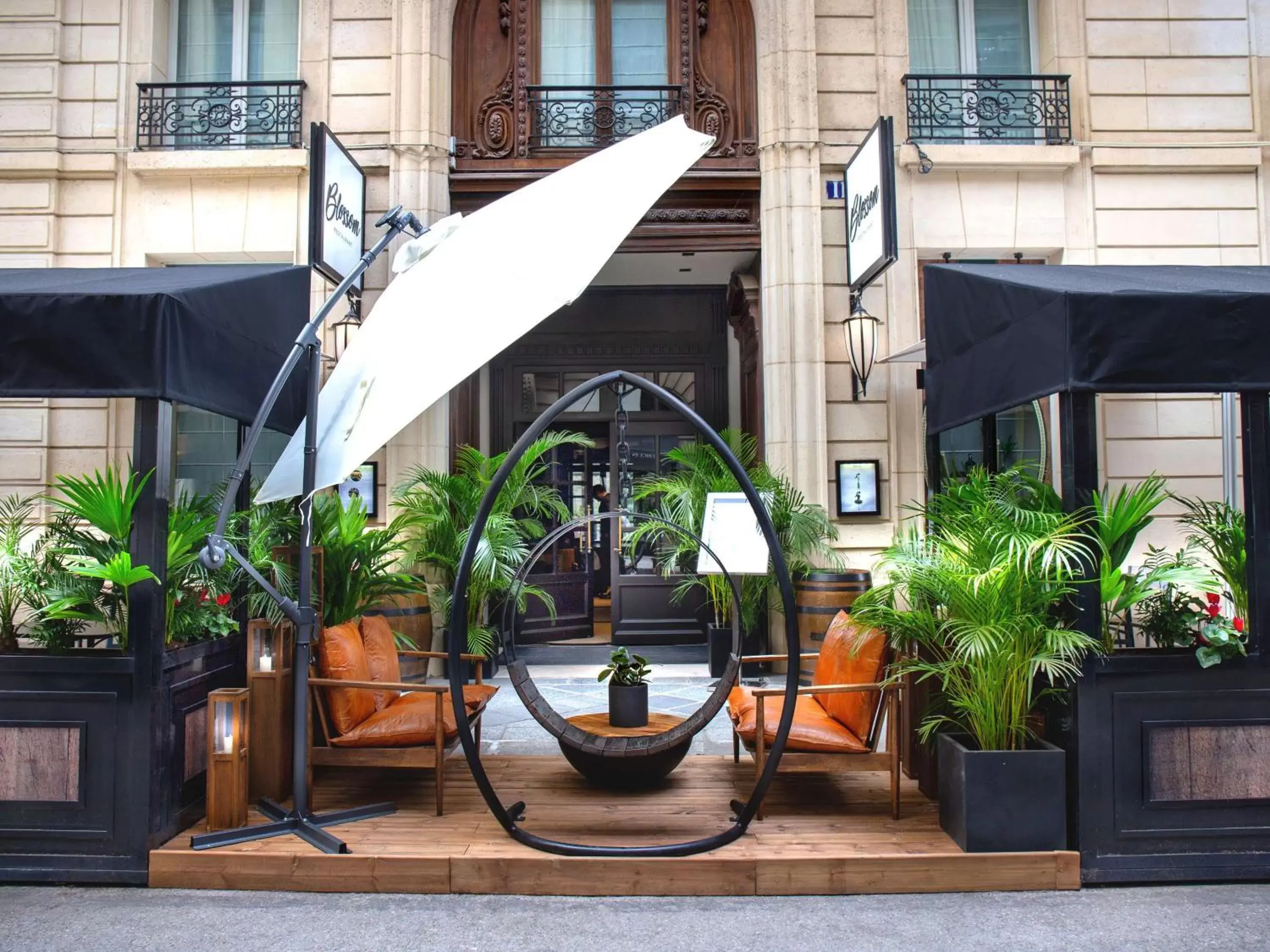 Restaurant/places to eat in Sofitel Paris Le Faubourg