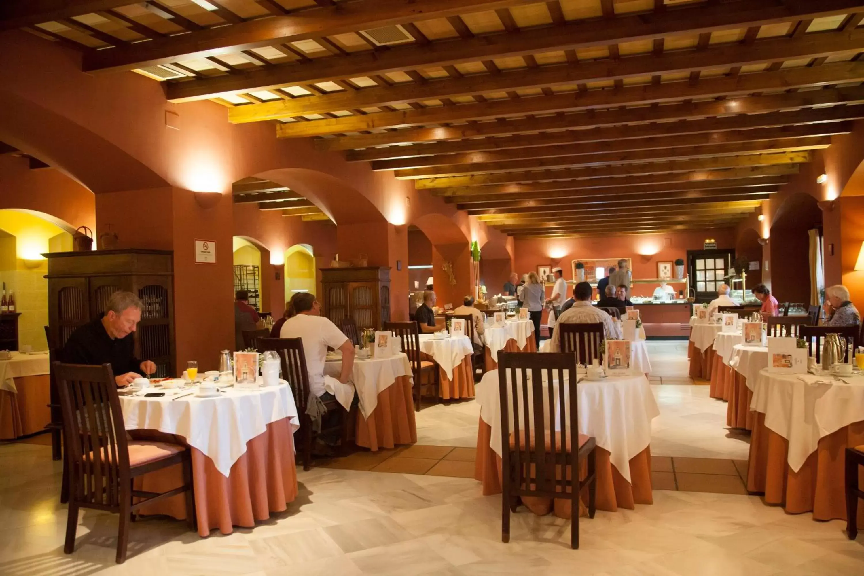 Restaurant/Places to Eat in Hotel Duque de Najera