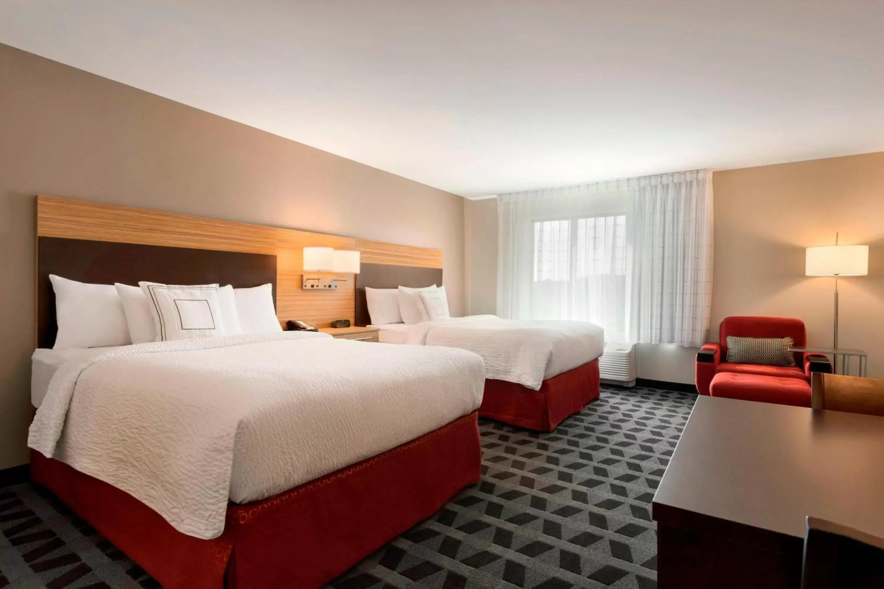 Photo of the whole room, Bed in TownePlace Suites by Marriott Pittsburgh Airport/Robinson Township