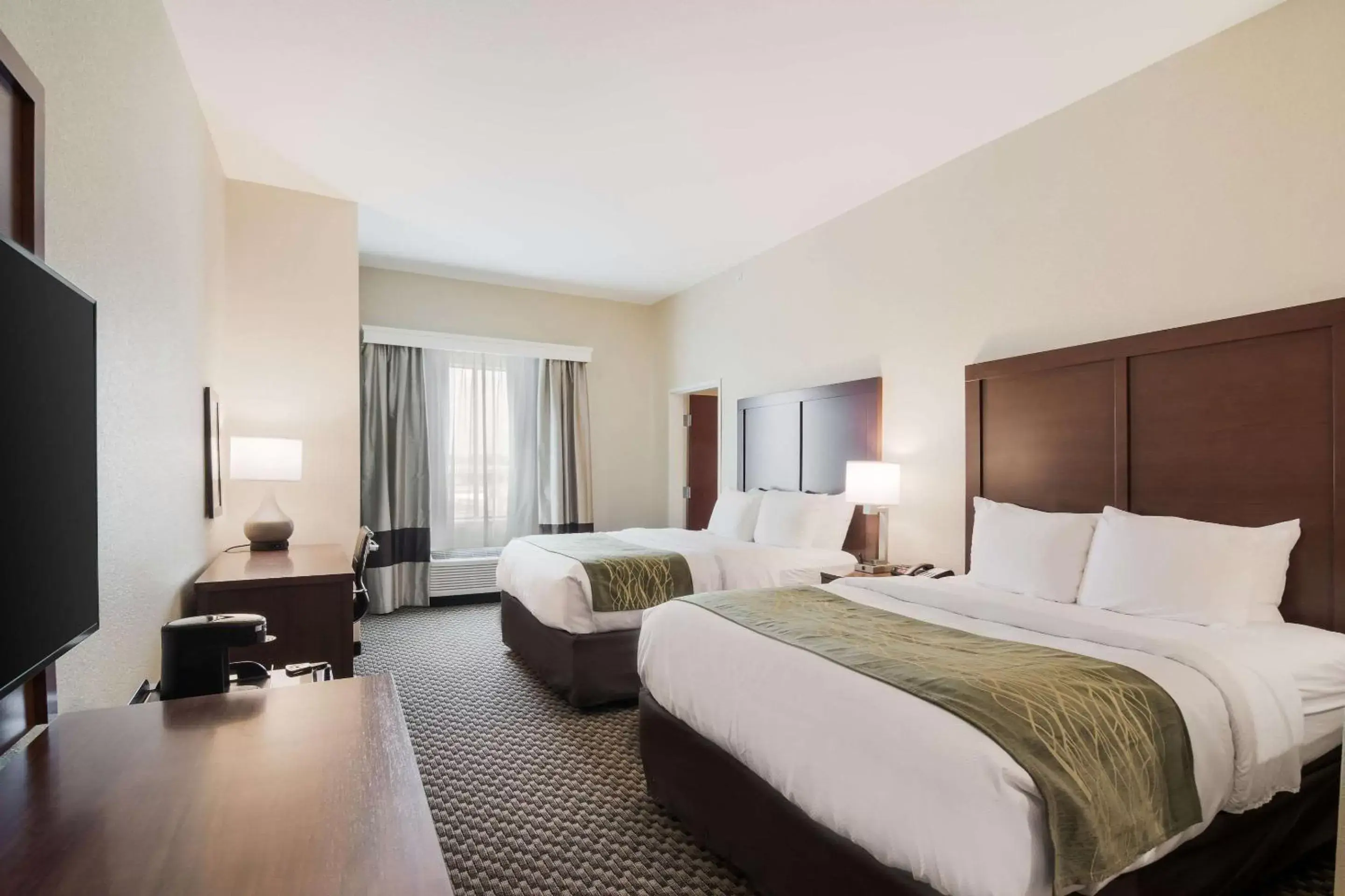 Photo of the whole room, Bed in Comfort Inn & Suites Rock Hill Northeast Photo of the whole room, Bed in Comfort Inn & Suites Rock Hill Northeast