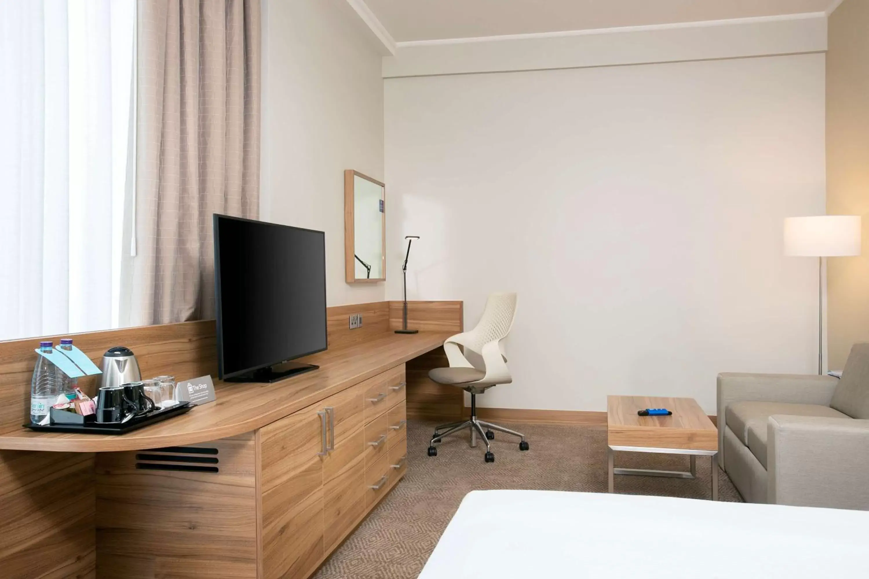 Bedroom, TV/Entertainment Center in Hilton Garden Inn Riyadh Financial District