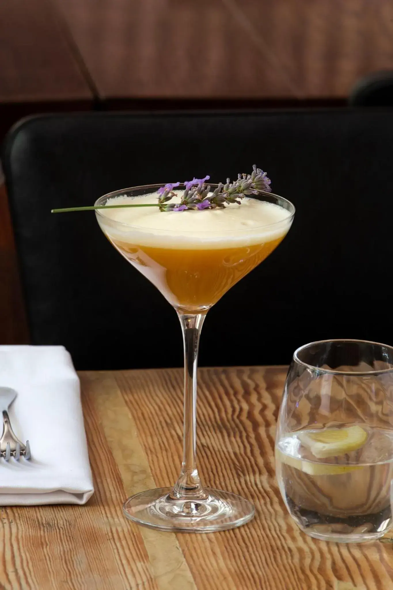 Lounge or bar in Independente Príncipe Real Lounge or bar in Independente Príncipe Real