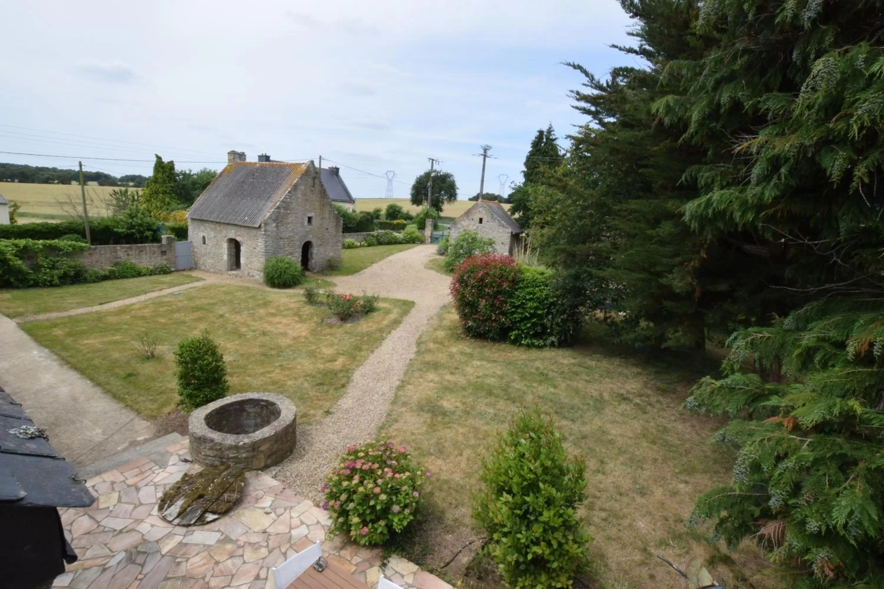 Garden view, Property Building in Domaine Uraveni