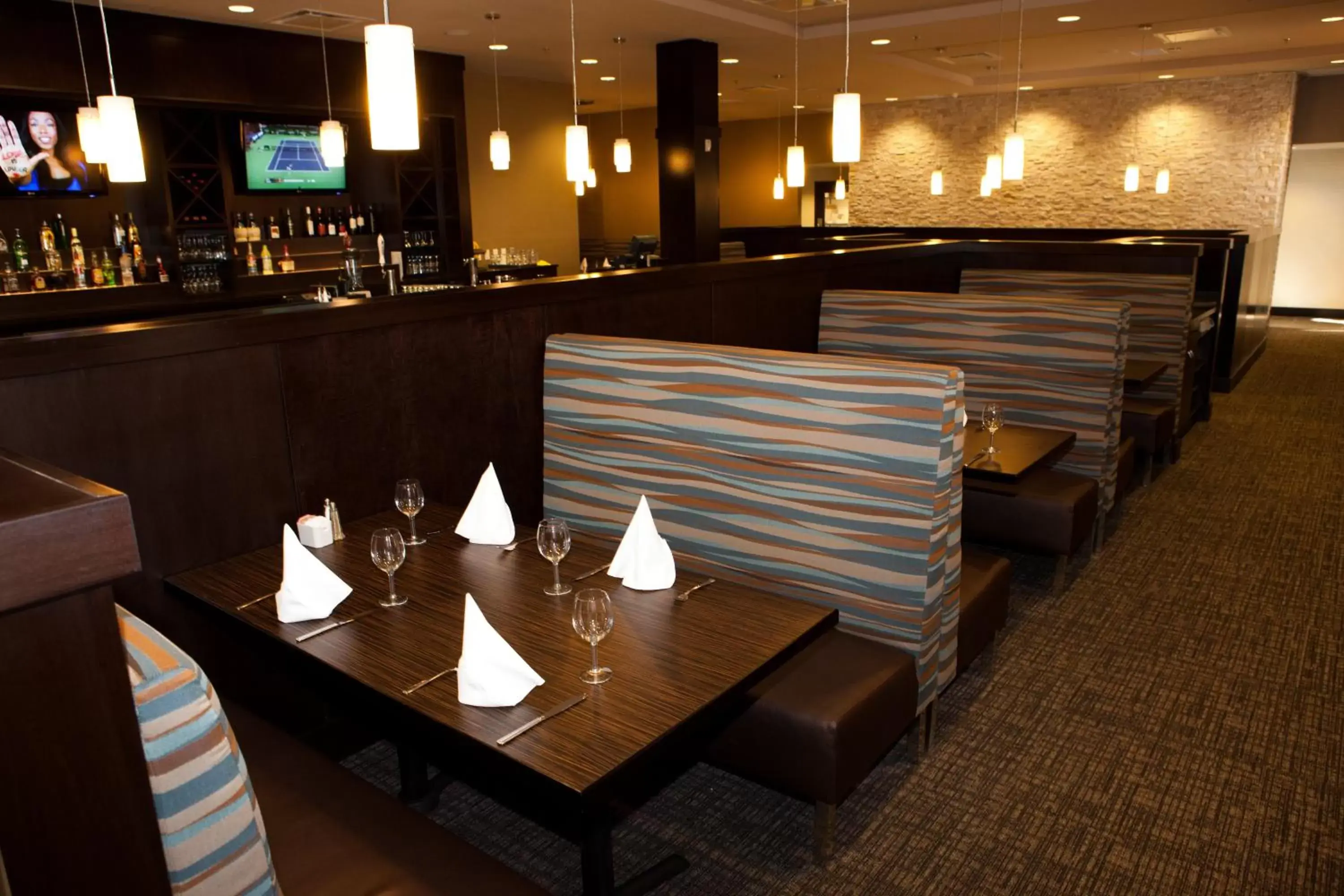Restaurant/Places to Eat in Holiday Inn Hotel & Suites Red Deer, an IHG Hotel