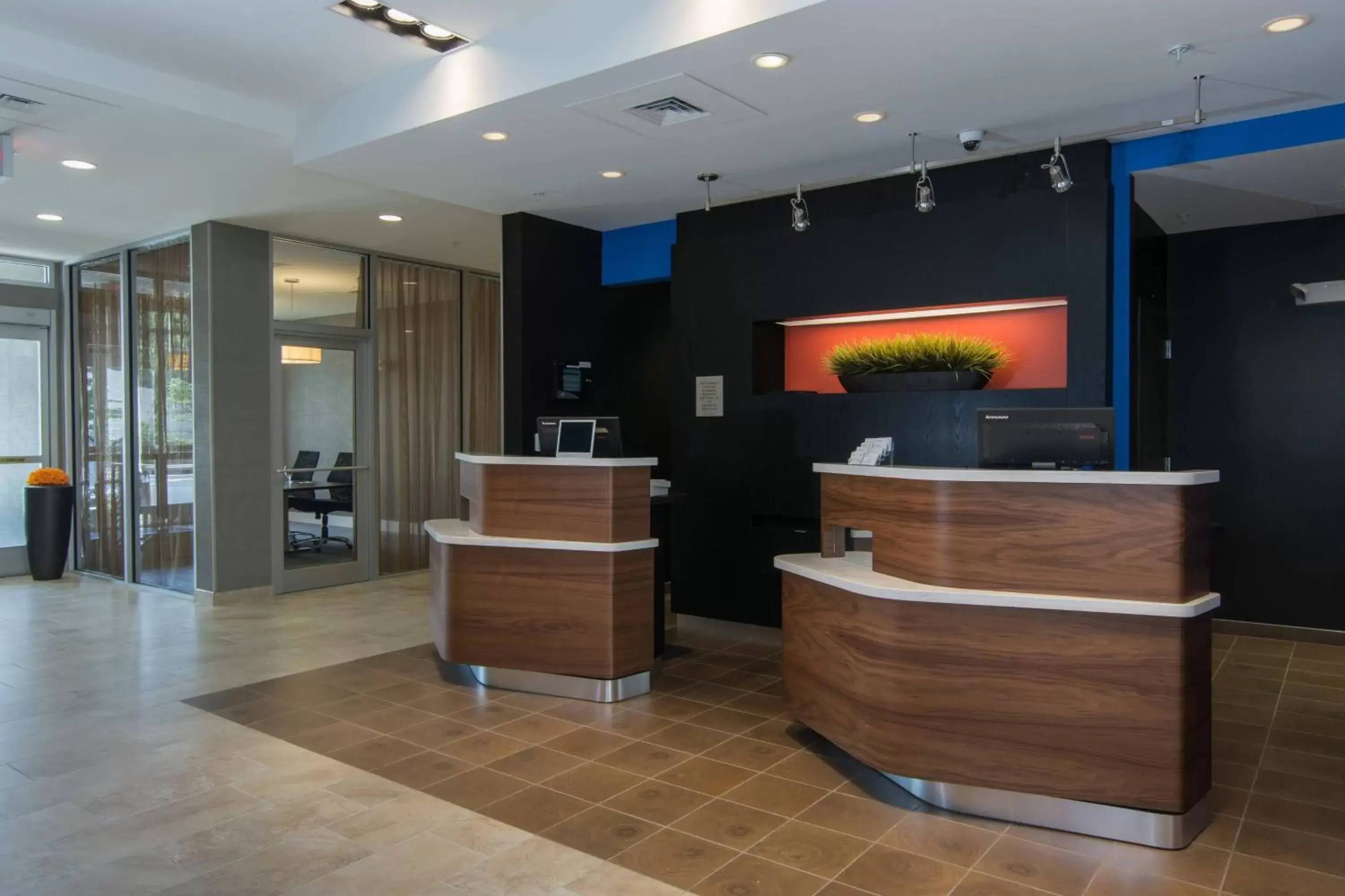 Lobby or reception, Lobby/Reception in Courtyard by Marriott Raleigh-Durham Airport/Brier Creek