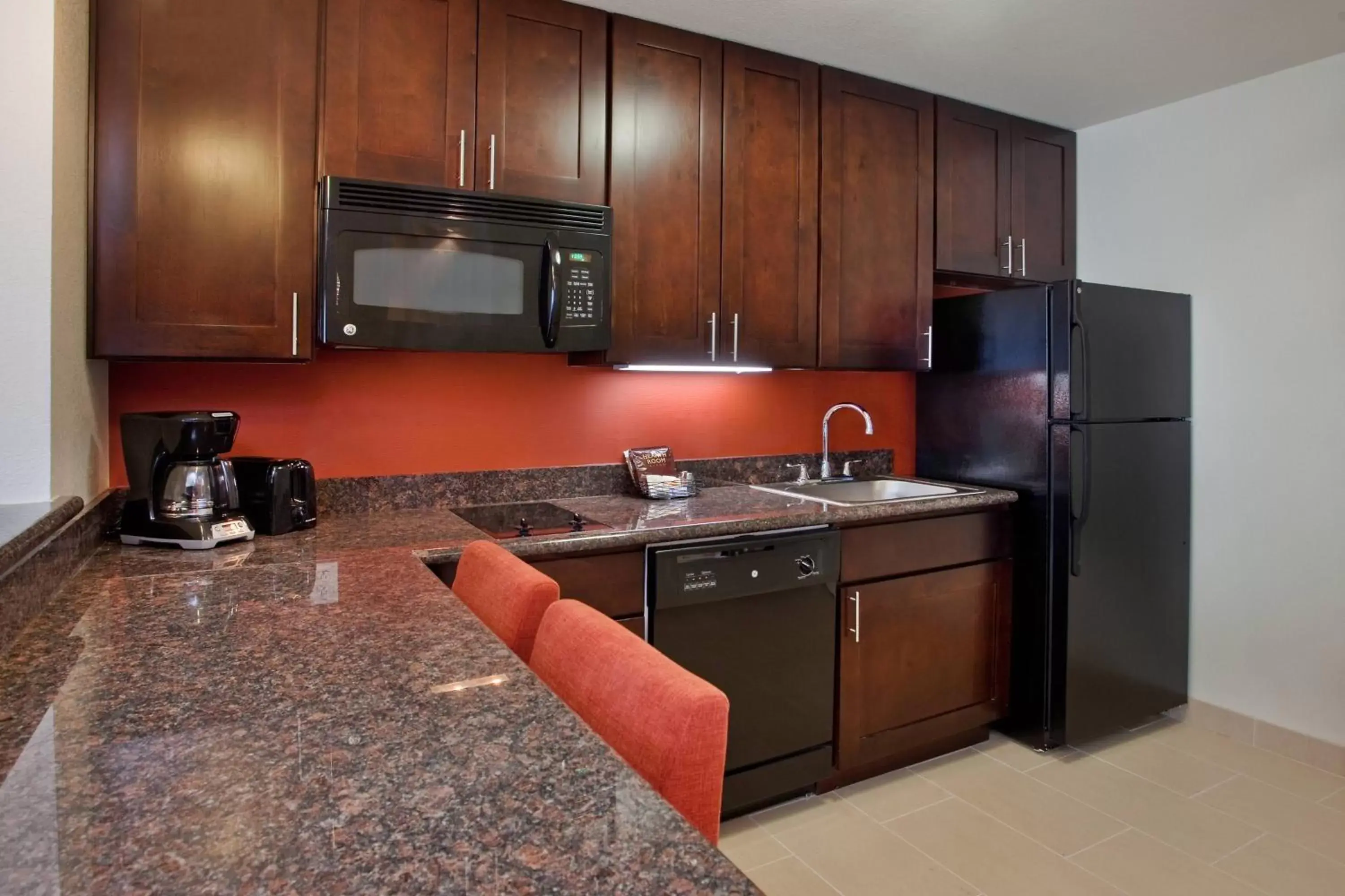 Kitchen or kitchenette, Kitchen/Kitchenette in Residence Inn Odessa