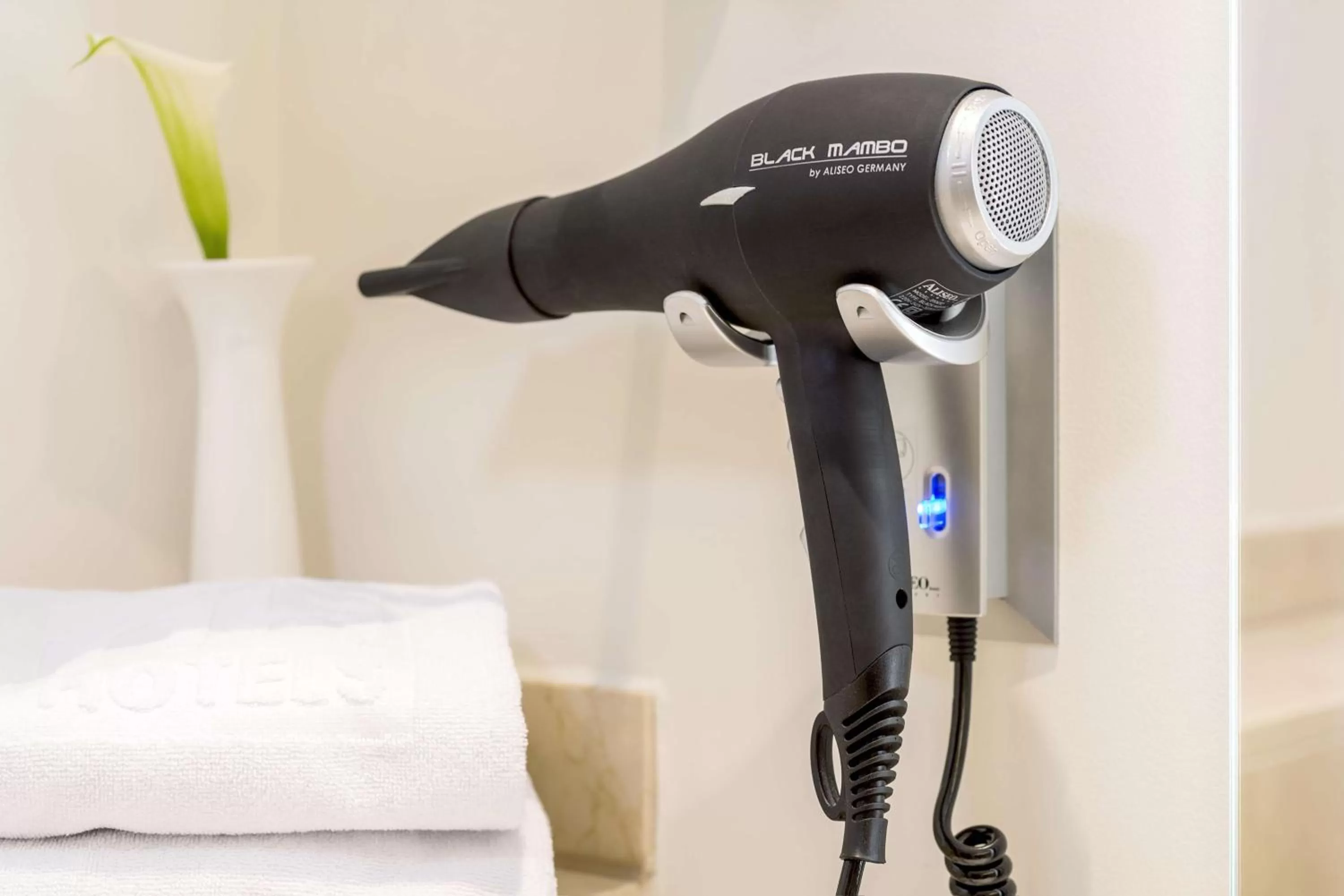 Superior Single Room in NH Collection León Plaza Mayor