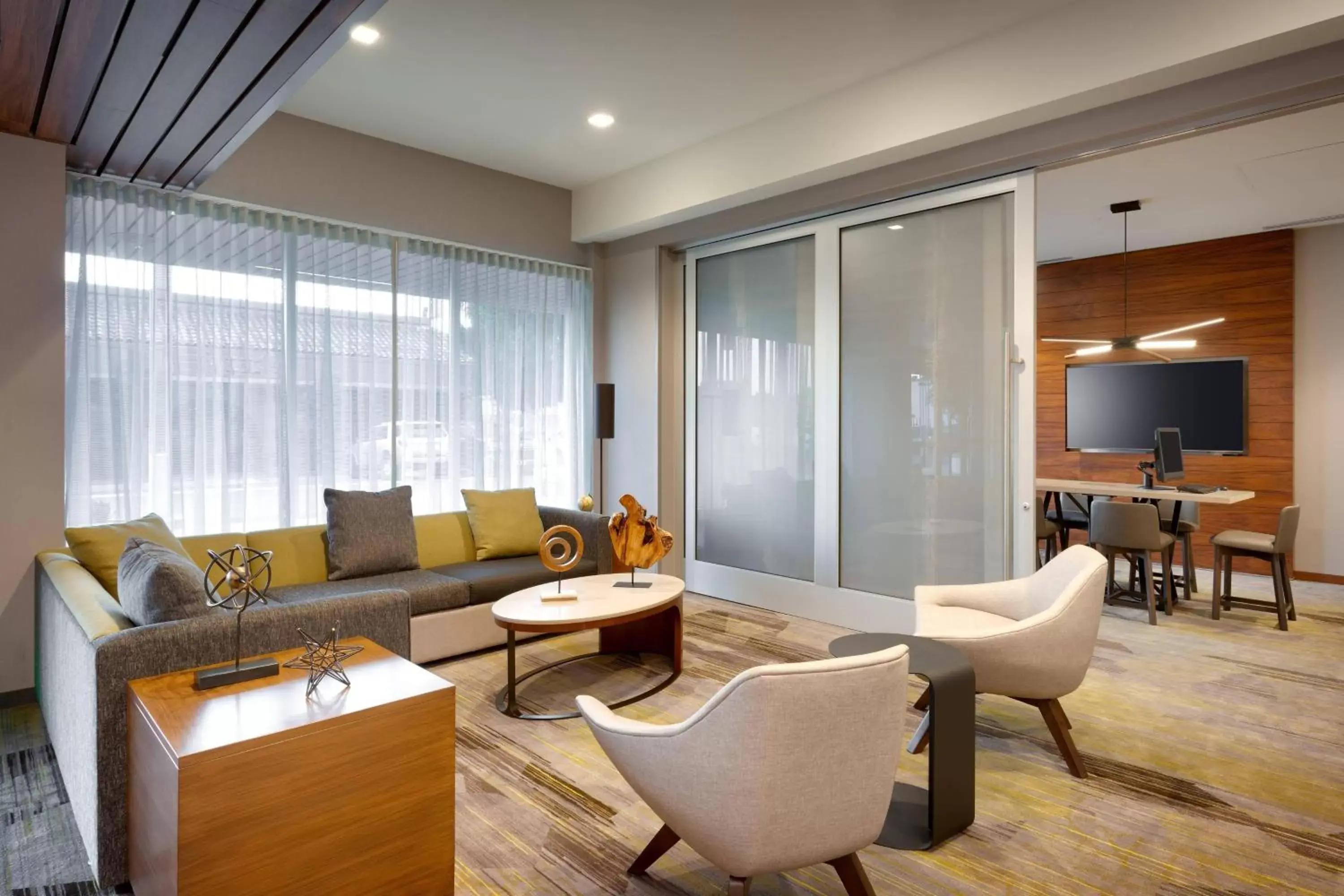 Lobby or reception, Seating Area in Courtyard by Marriott Los Angeles LAX/Hawthorne