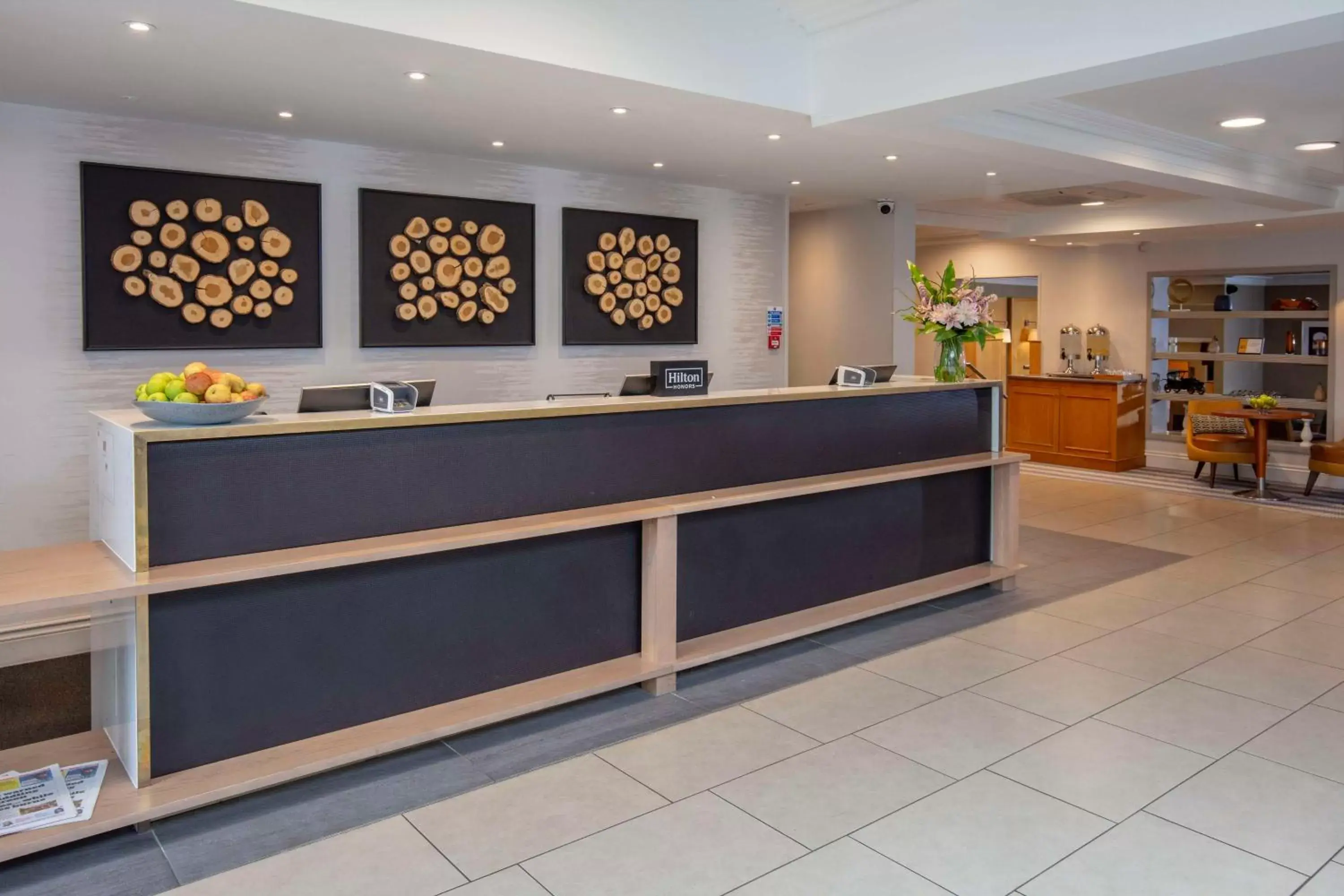 Lobby or reception, Lobby/Reception in DoubleTree by Hilton Oxford Belfry