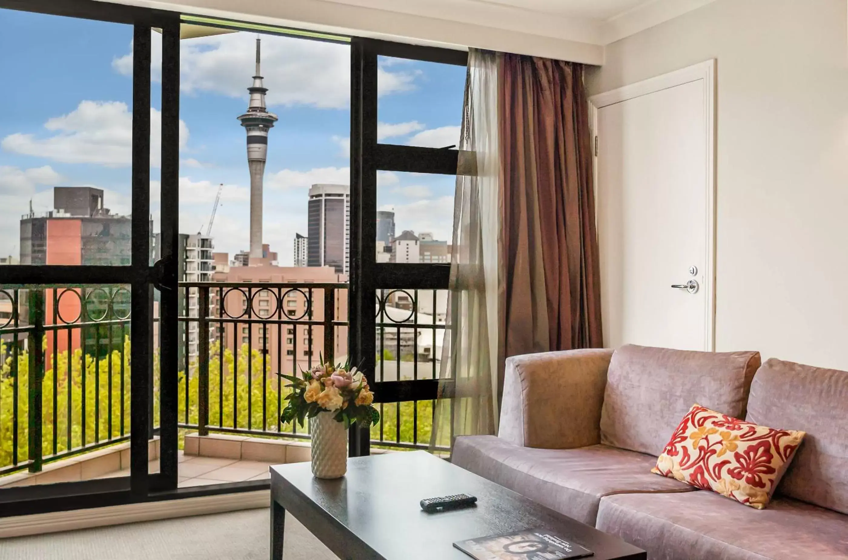 Balcony/Terrace, Seating Area in Parkside Hotel & Apartments