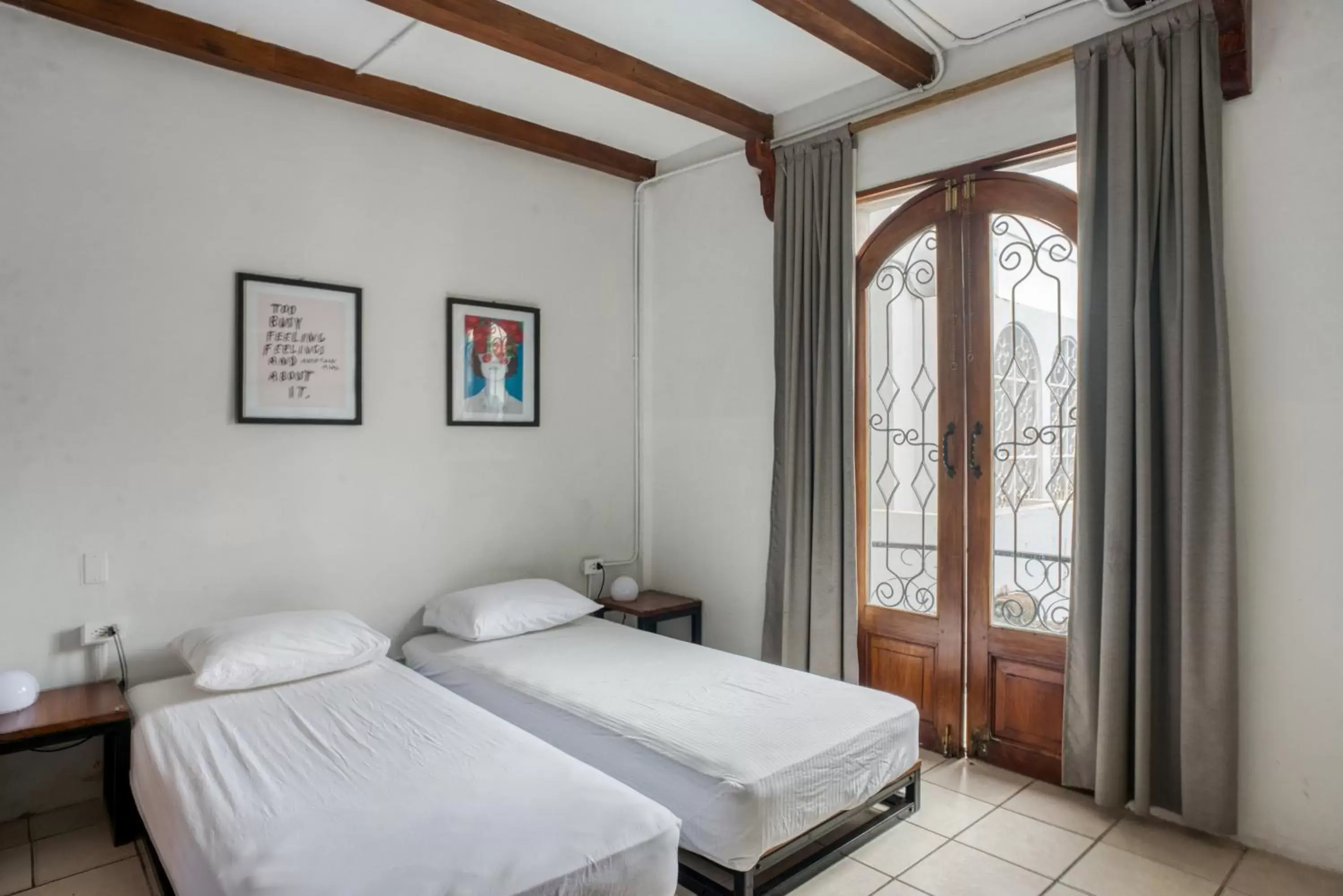 Photo of the whole room, Bed in Selina Granada