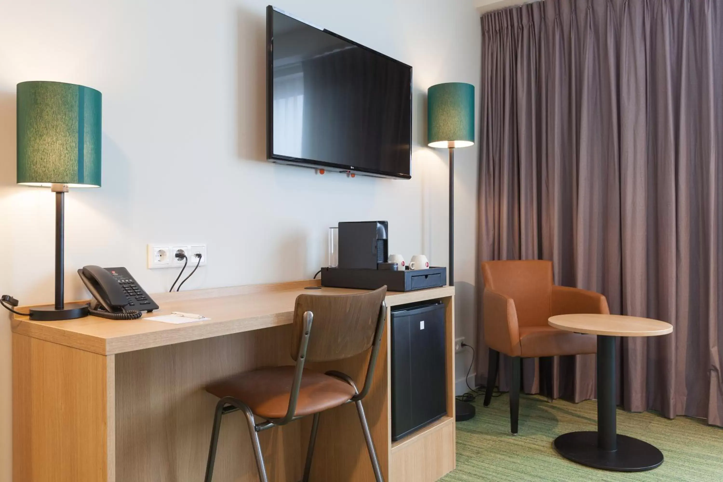 TV and multimedia, TV/Entertainment Center in Best Western Plus Hotel Amstelveen