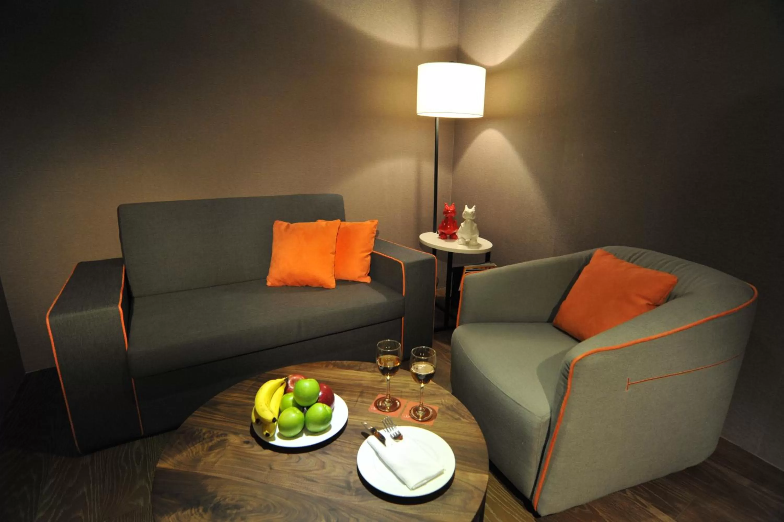 Seating area in WESTGATE Hotel