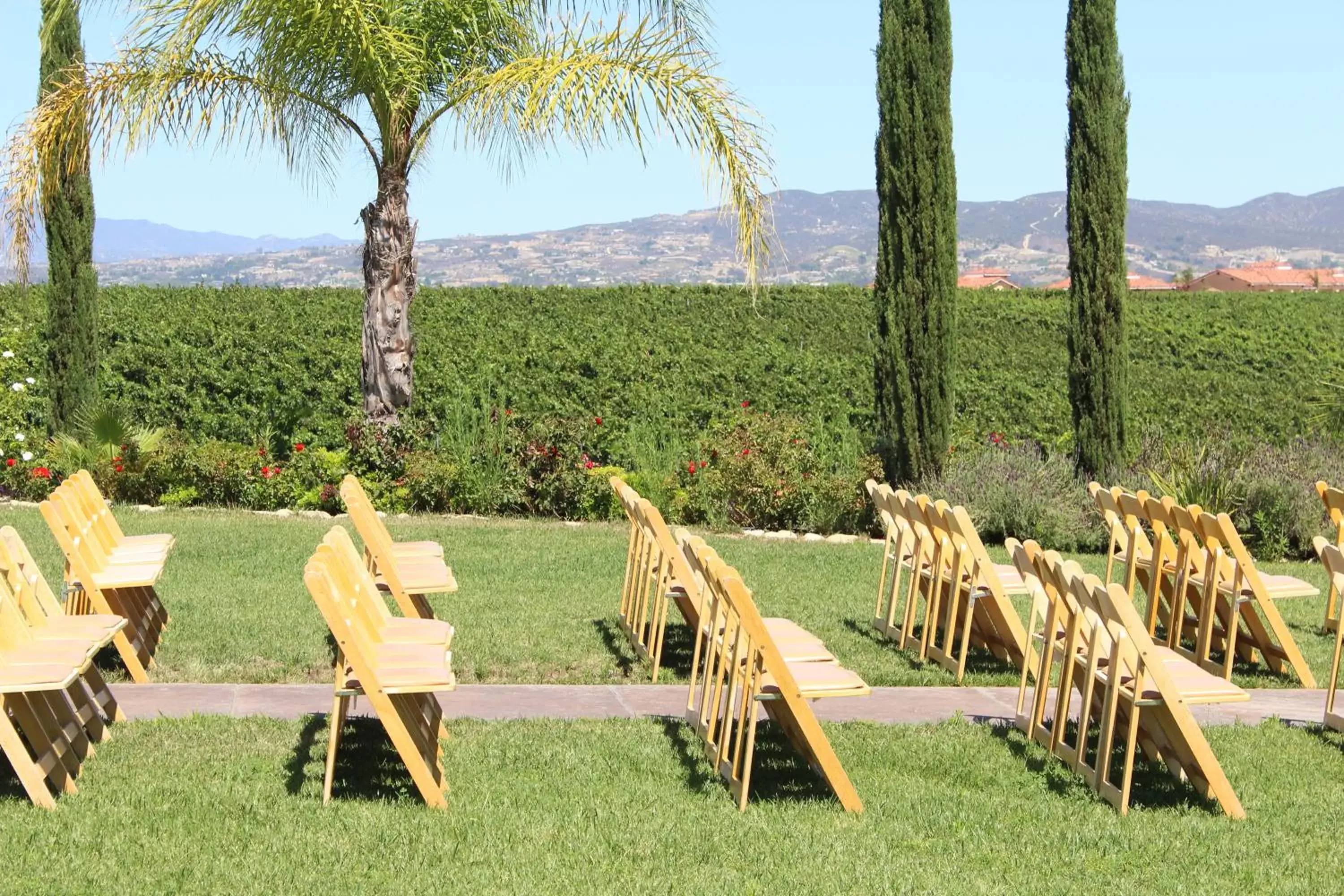 Area and facilities, Garden in Carter Estate Winery and Resort