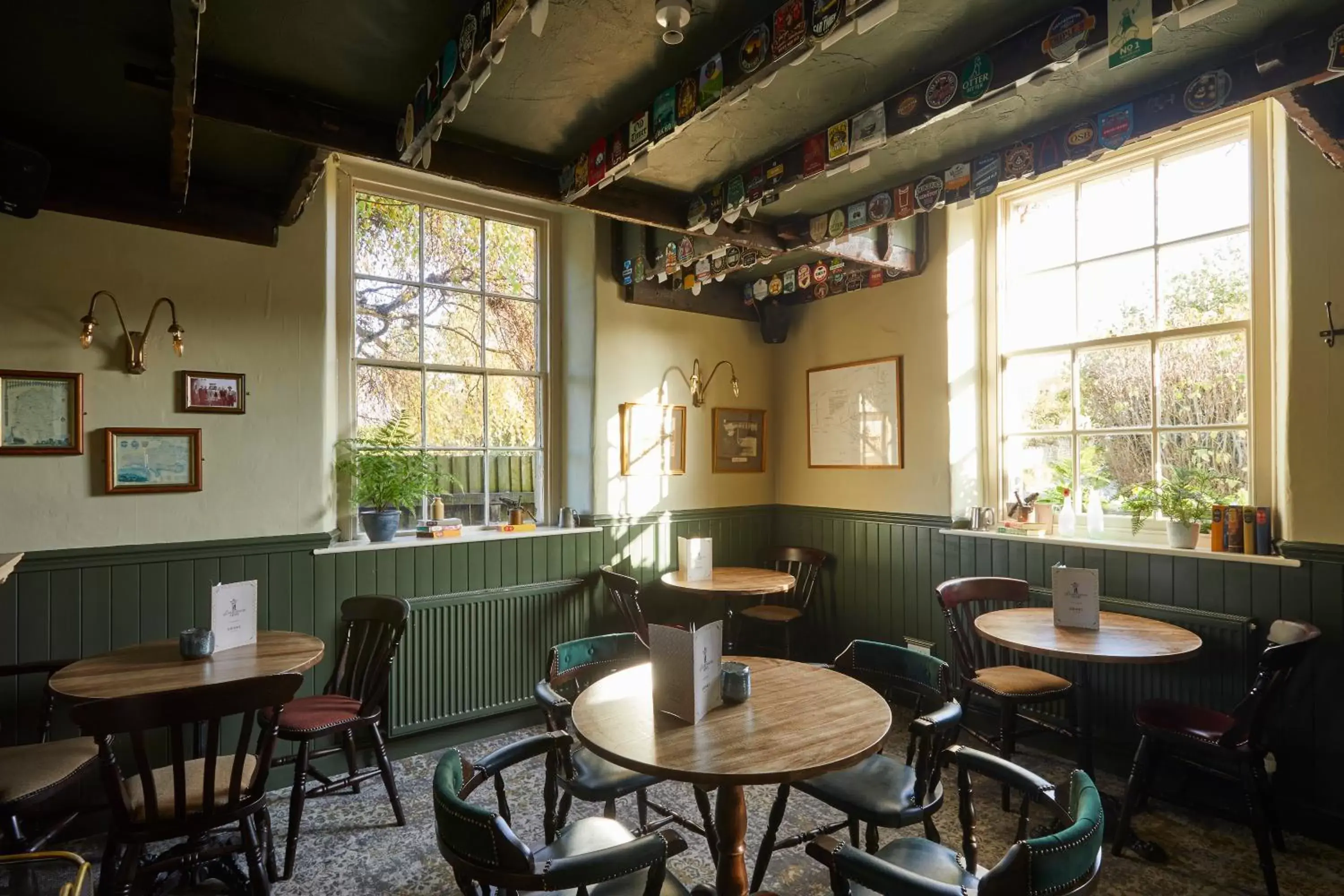 Restaurant/Places to Eat in The Quarrymans Arms