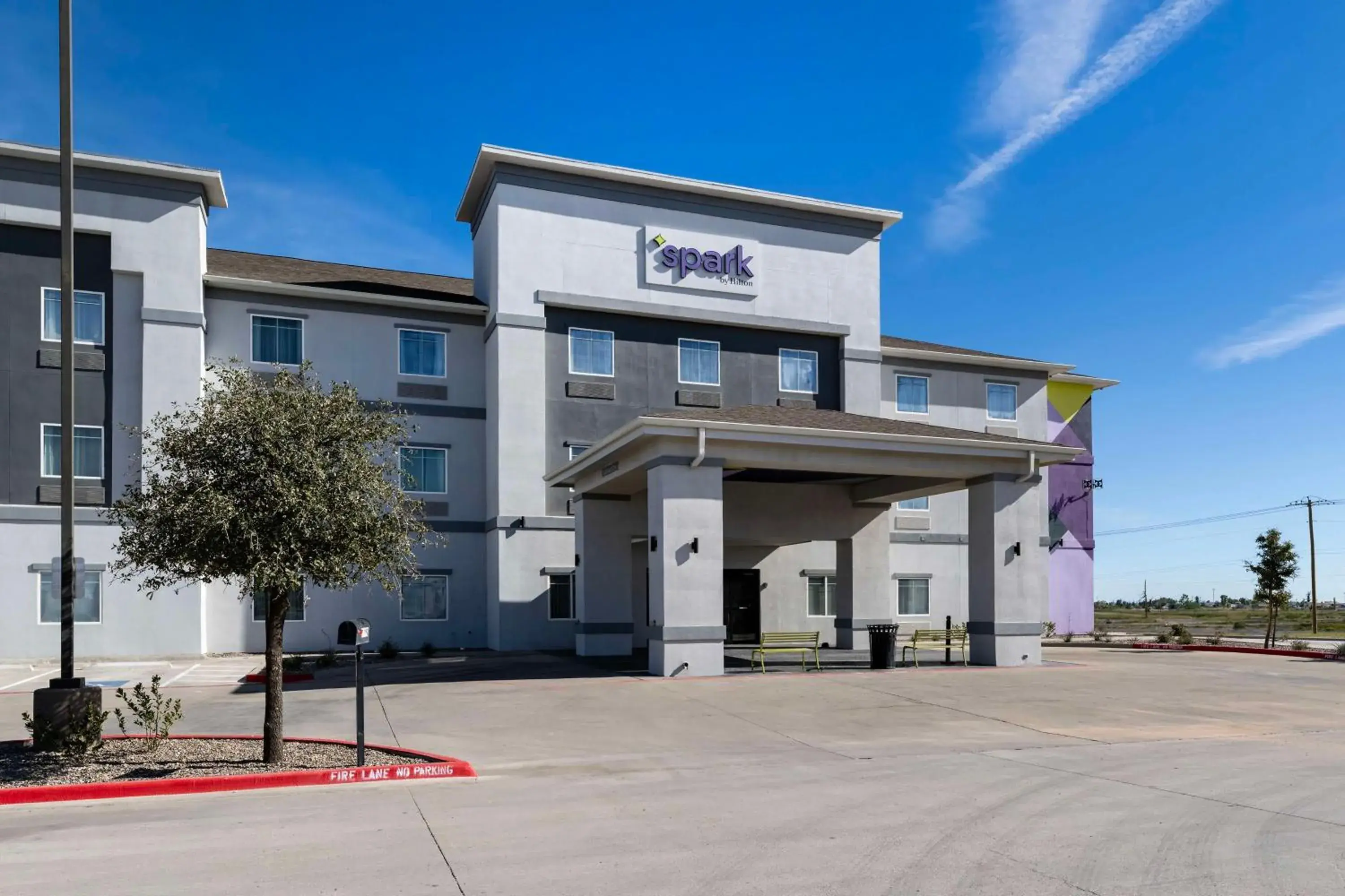 Property building in Spark by Hilton Midland South Property building in Spark by Hilton Midland South