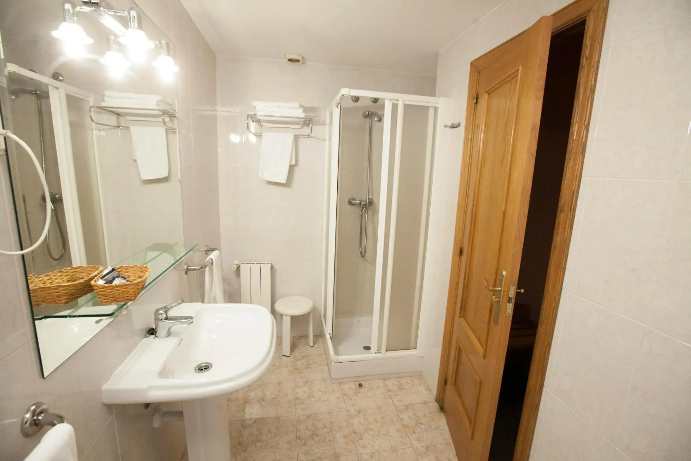 Bathroom in Hotel PAYRO **