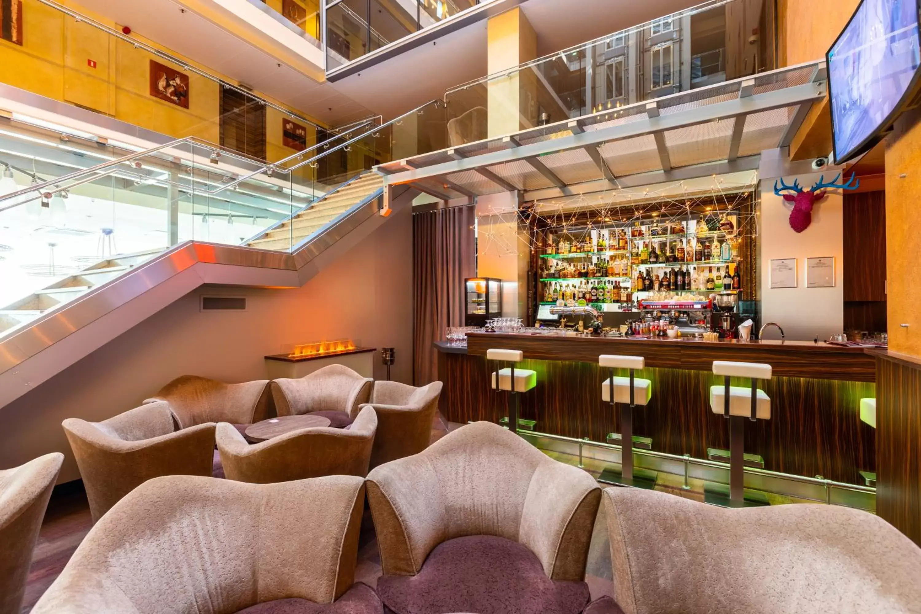 Lounge or bar, Lounge/Bar in Avalon Hotel & Conferences