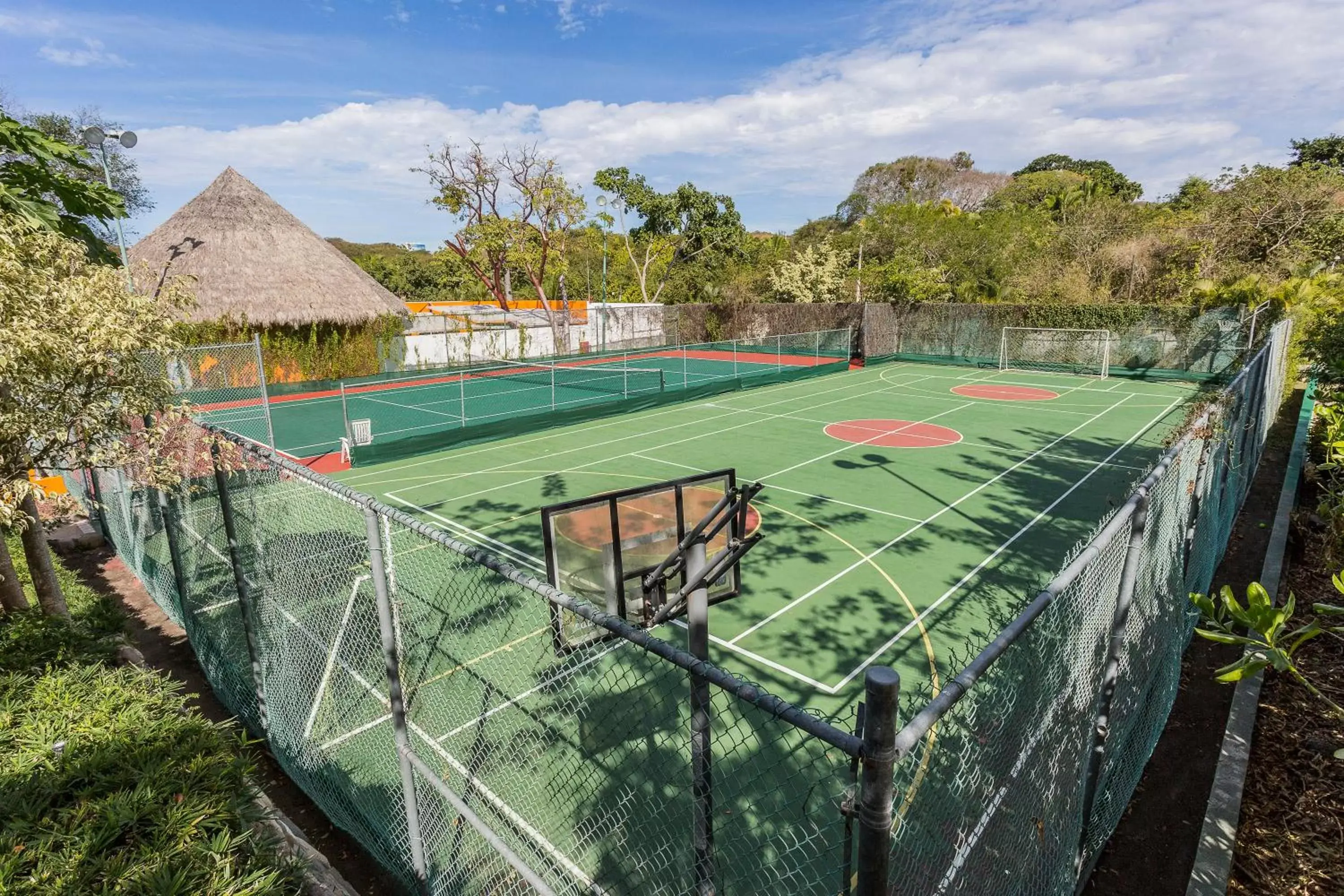 Tennis court, Other Activities in Grand Palladium Vallarta Resort & Spa - All Inclusive