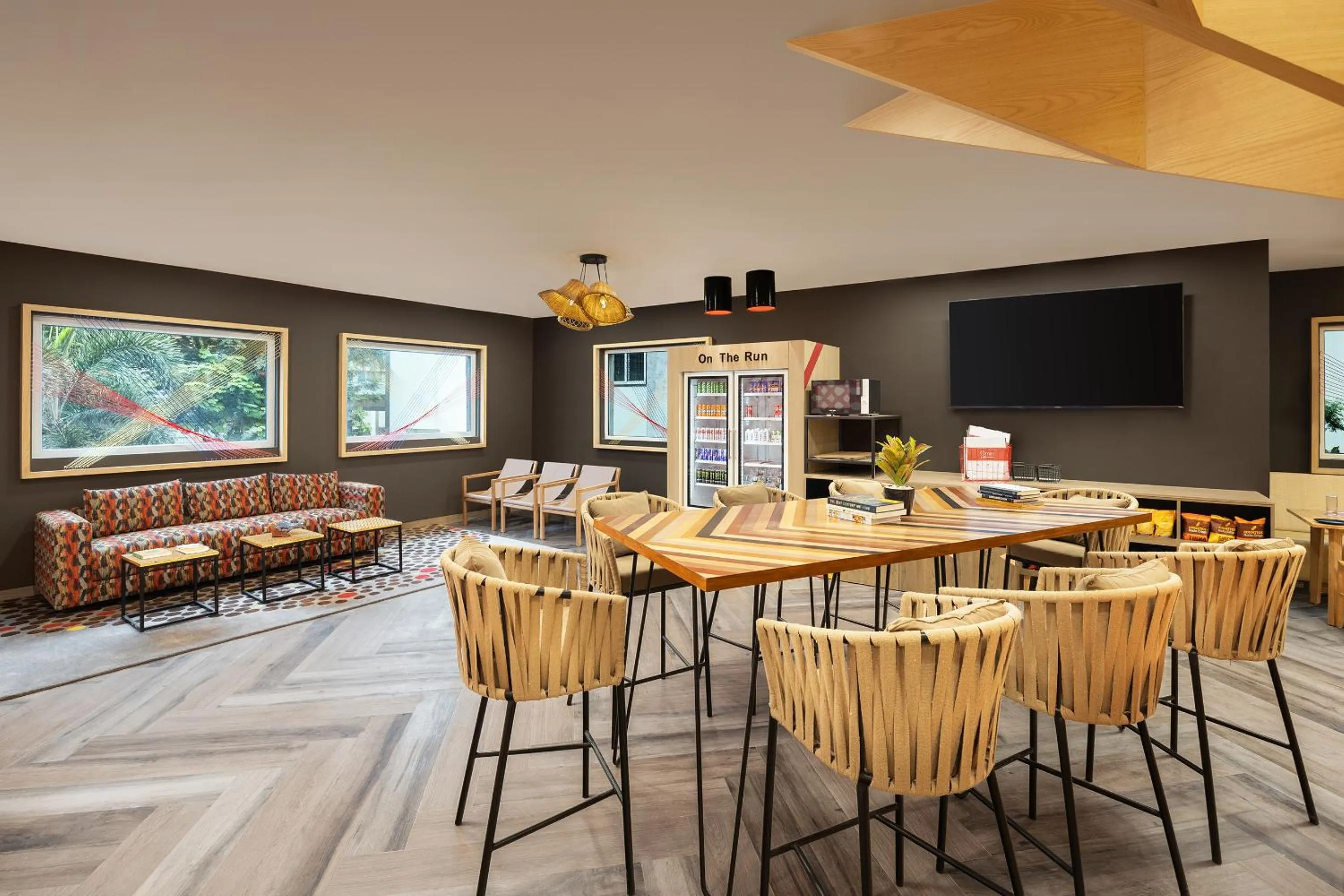 Lounge or bar in Ginger Surat