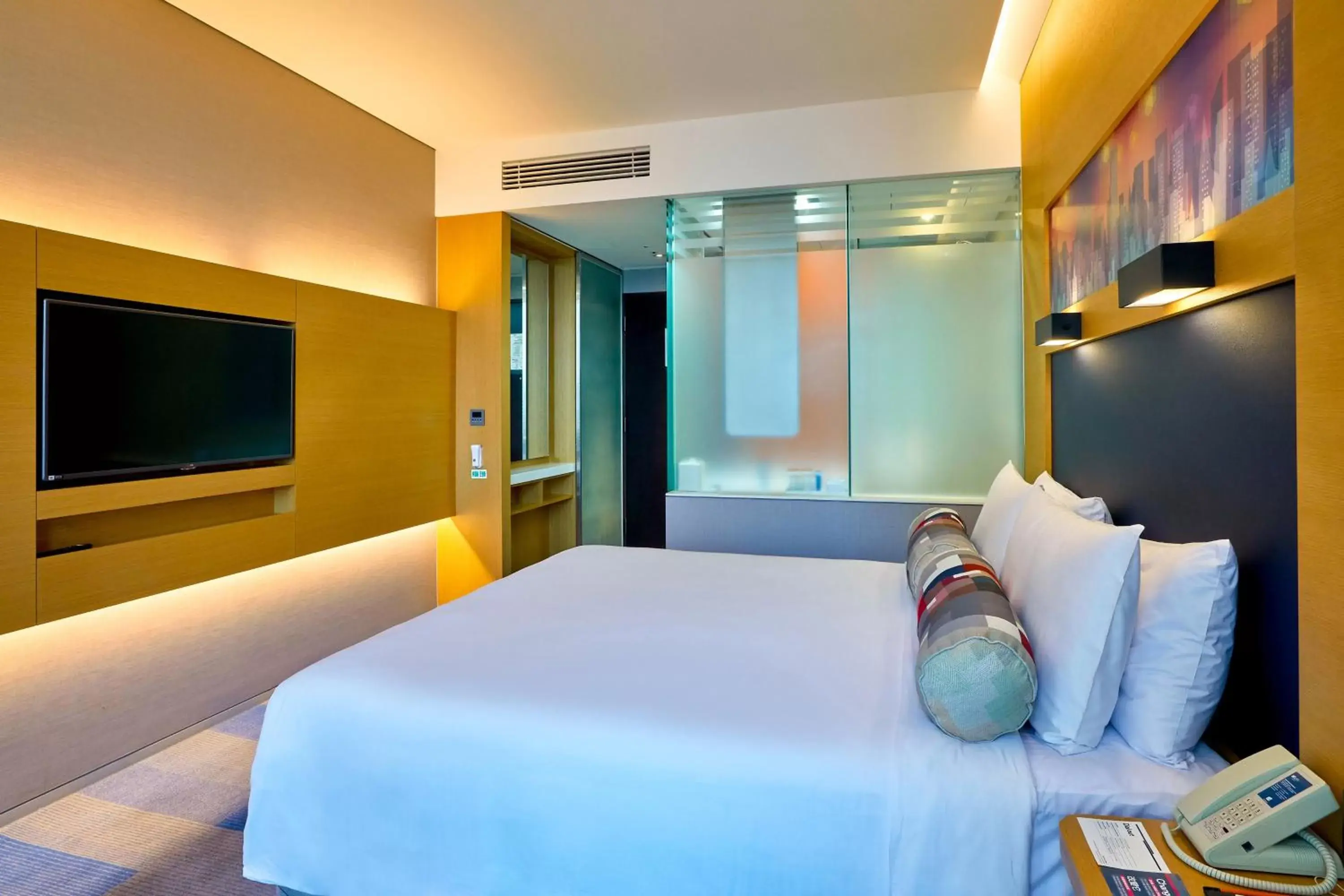 Photo of the whole room, Bed in Aloft Seoul Gangnam