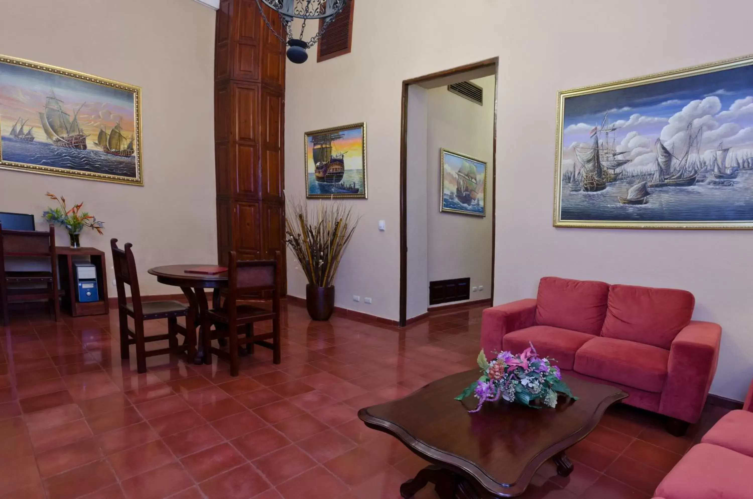 Living room, Dining Area in Boutique Hotel Palacio