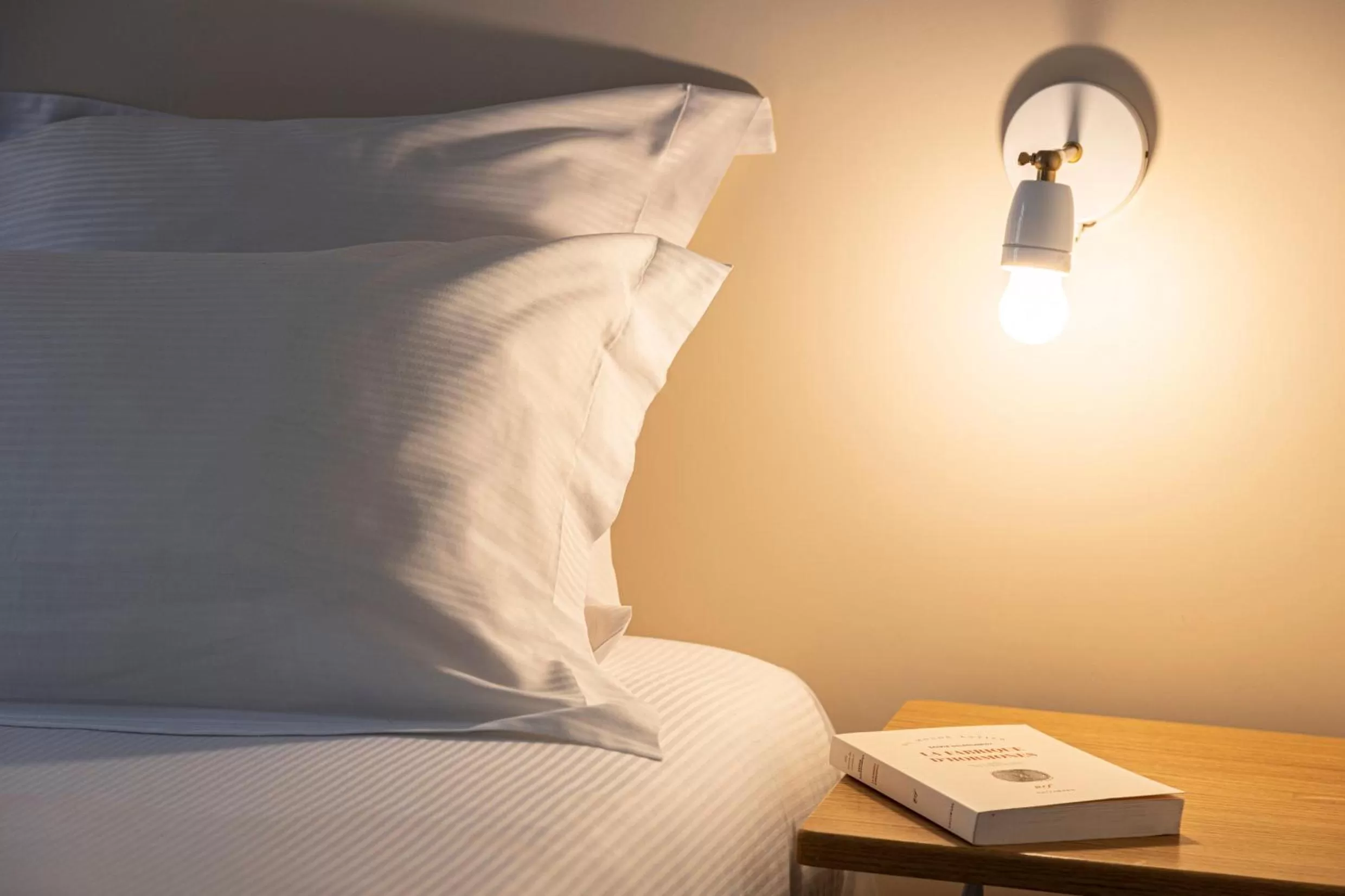 Bedroom, Bed in Hôtel Arvor Saint Georges