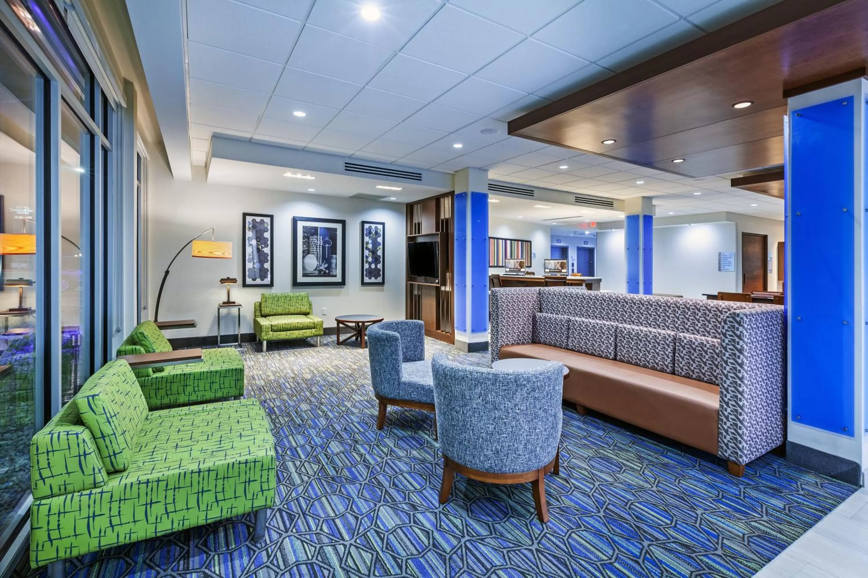 Property building in Holiday Inn Express & Suites - Tulsa Northeast - Owasso by IHG
